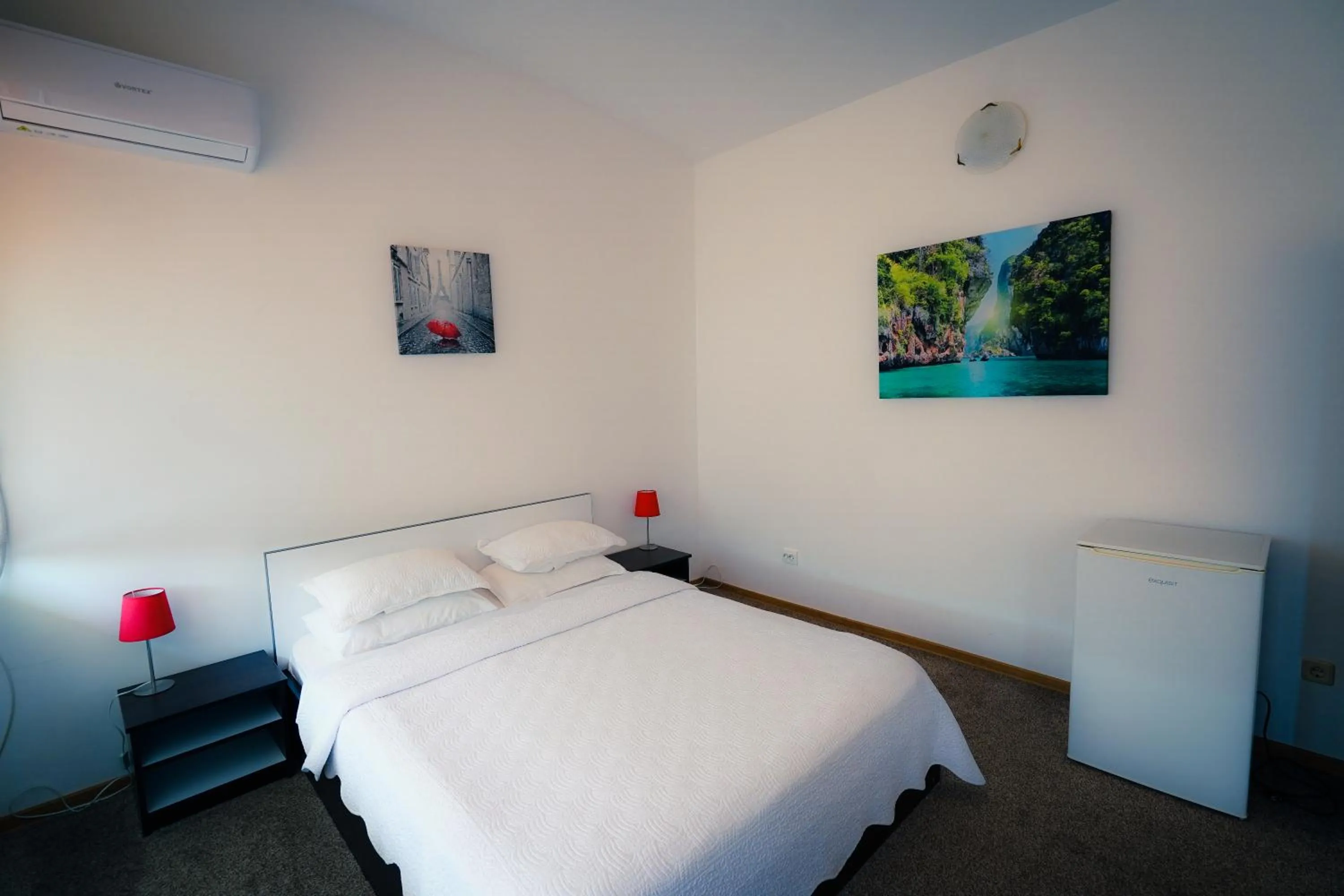 Bed in Pensiunea Dolce