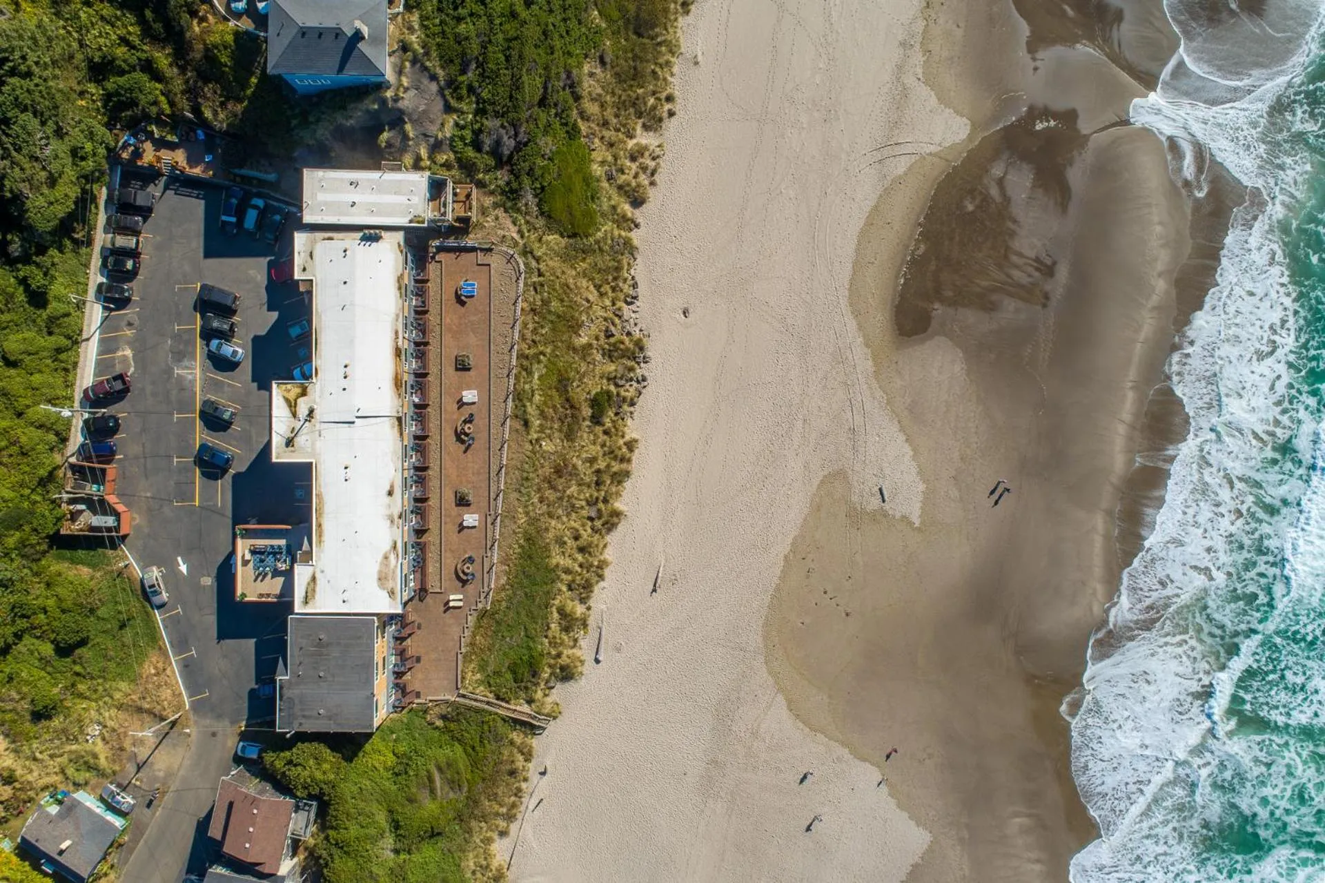 Property building in Sailor Jack Oceanfront Motel
