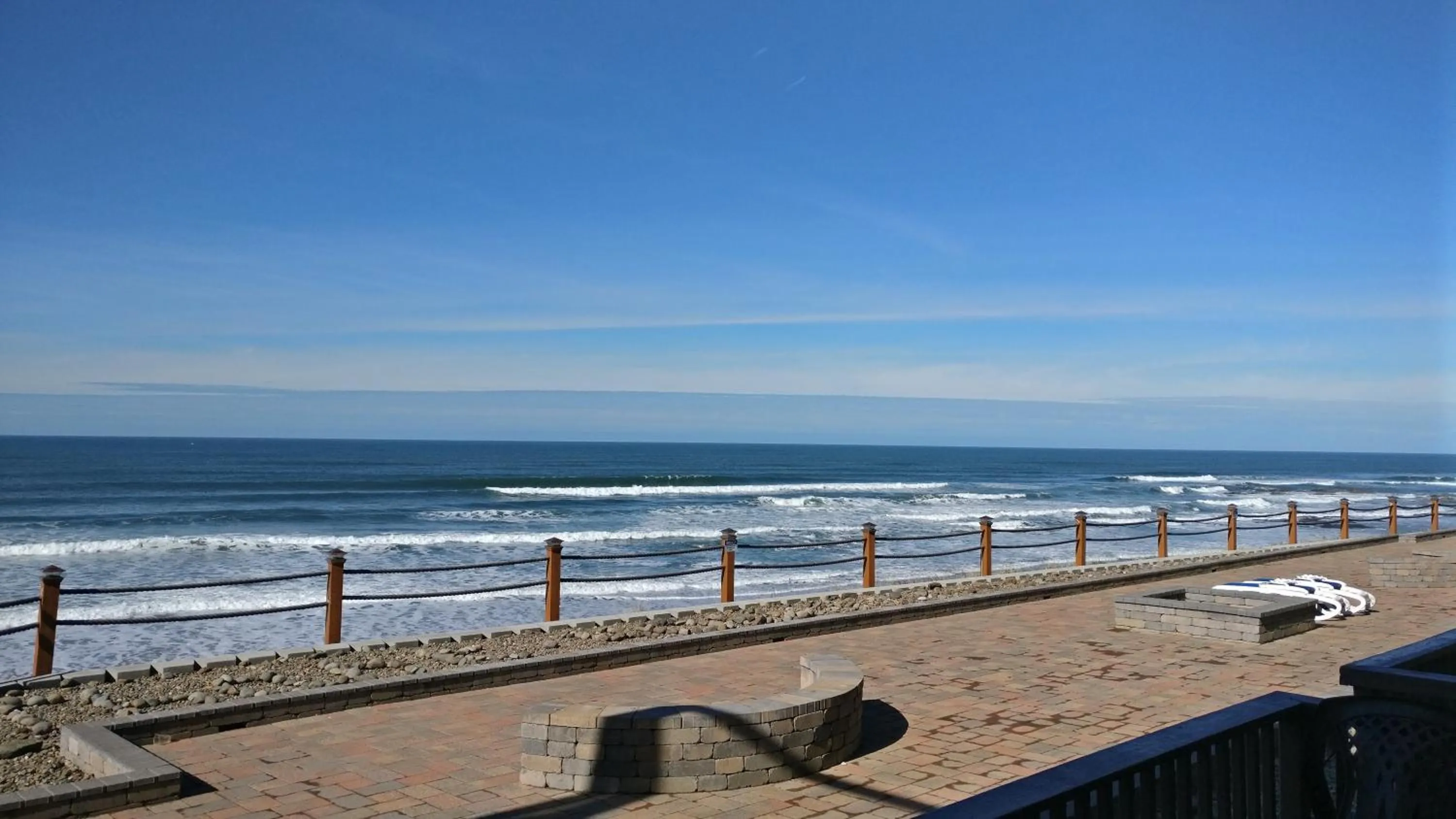 Balcony/Terrace in Sailor Jack Oceanfront Motel