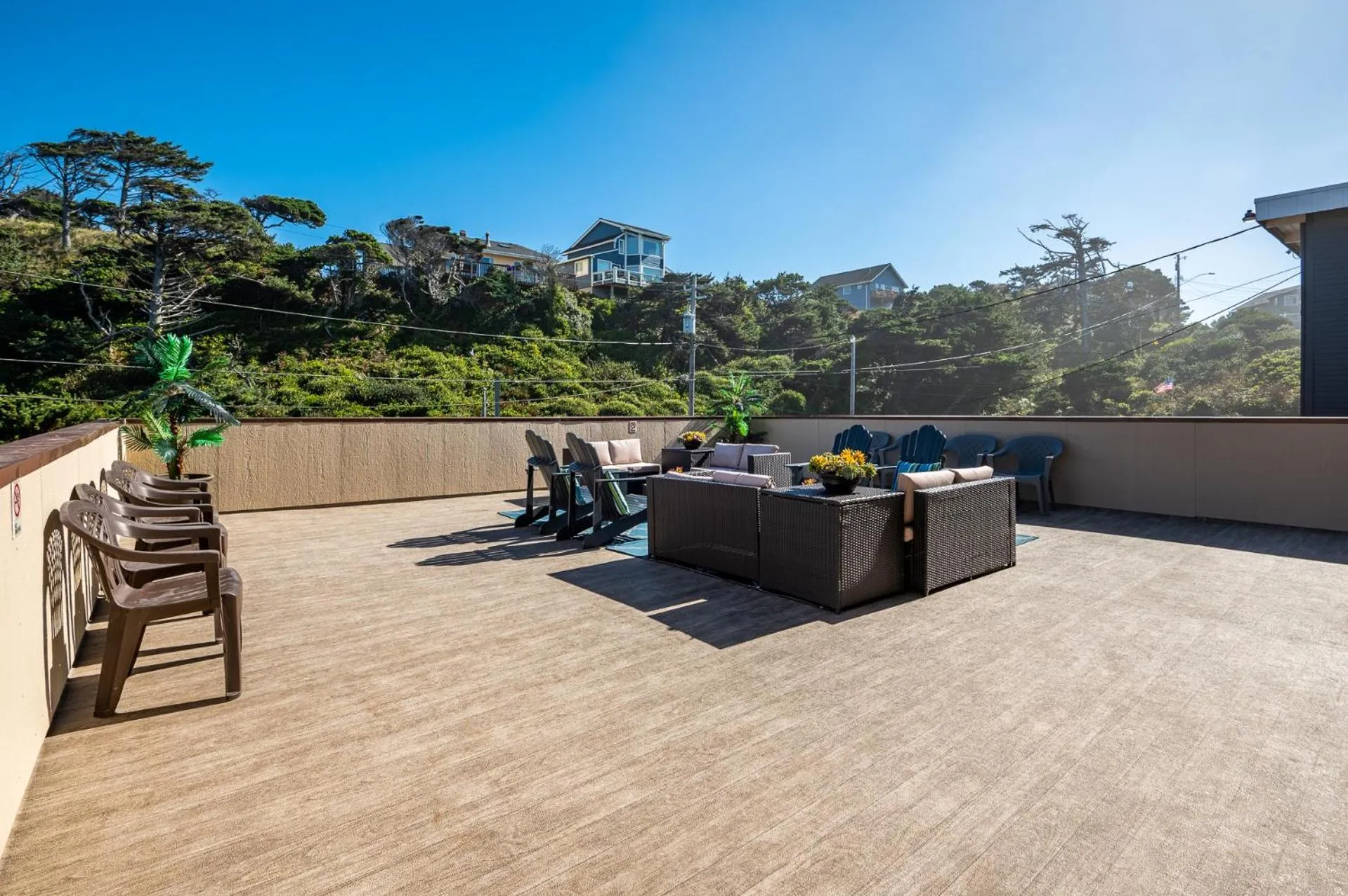 Property building in Sailor Jack Oceanfront Motel