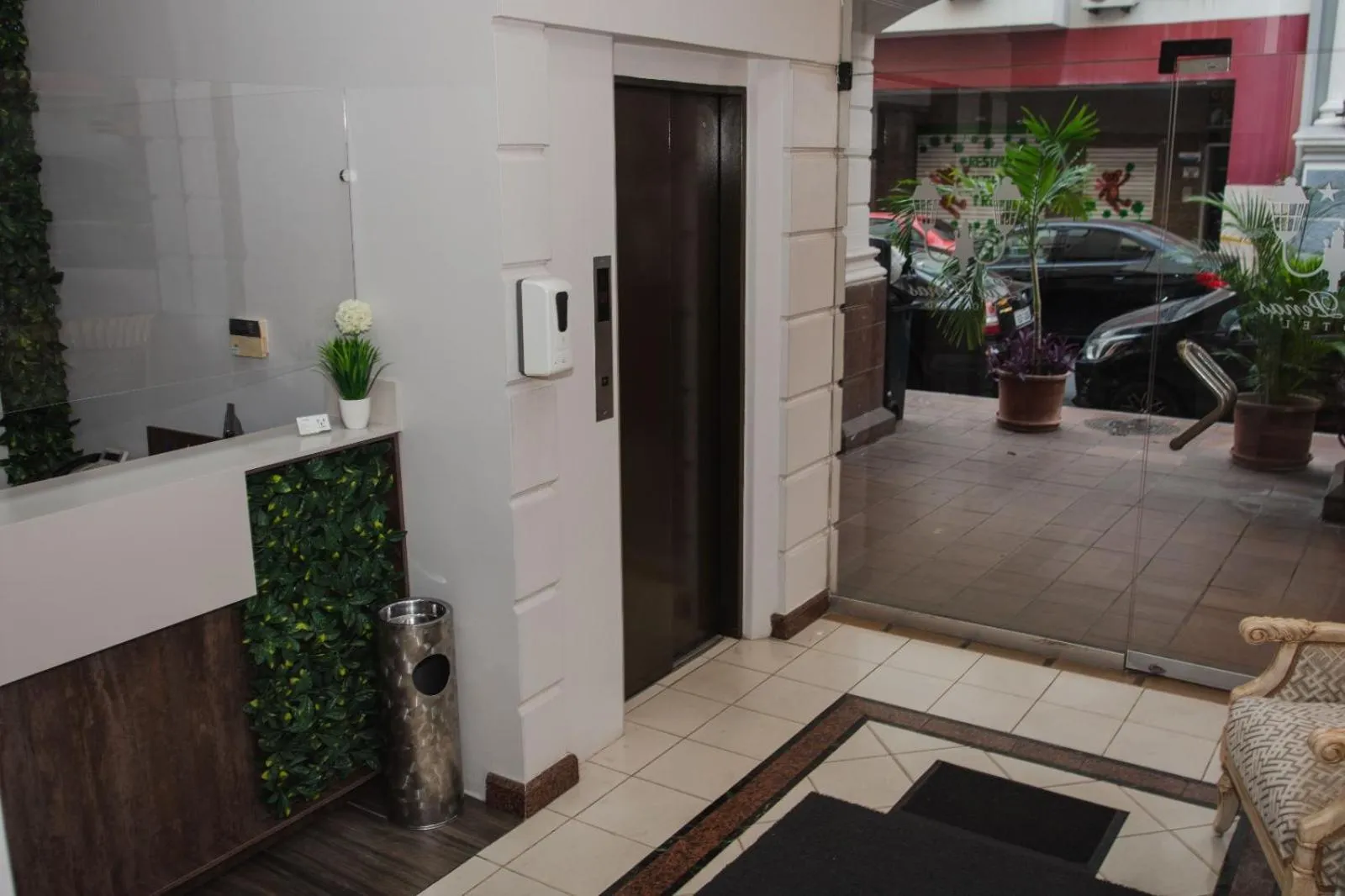 Facade/entrance in Hotel Las Peñas