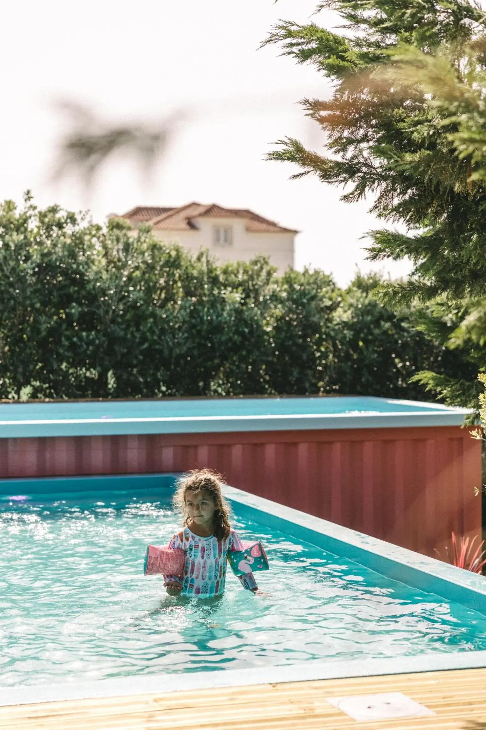 Swimming pool in You and the sea Swimming pool in You and the sea