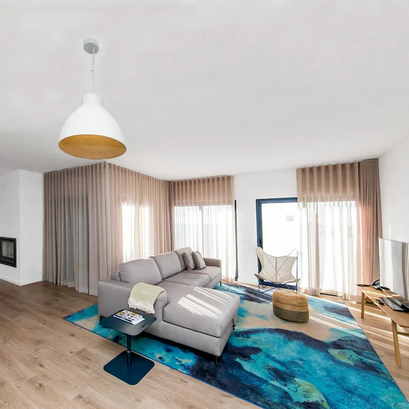 Living room in You and the sea Living room in You and the sea