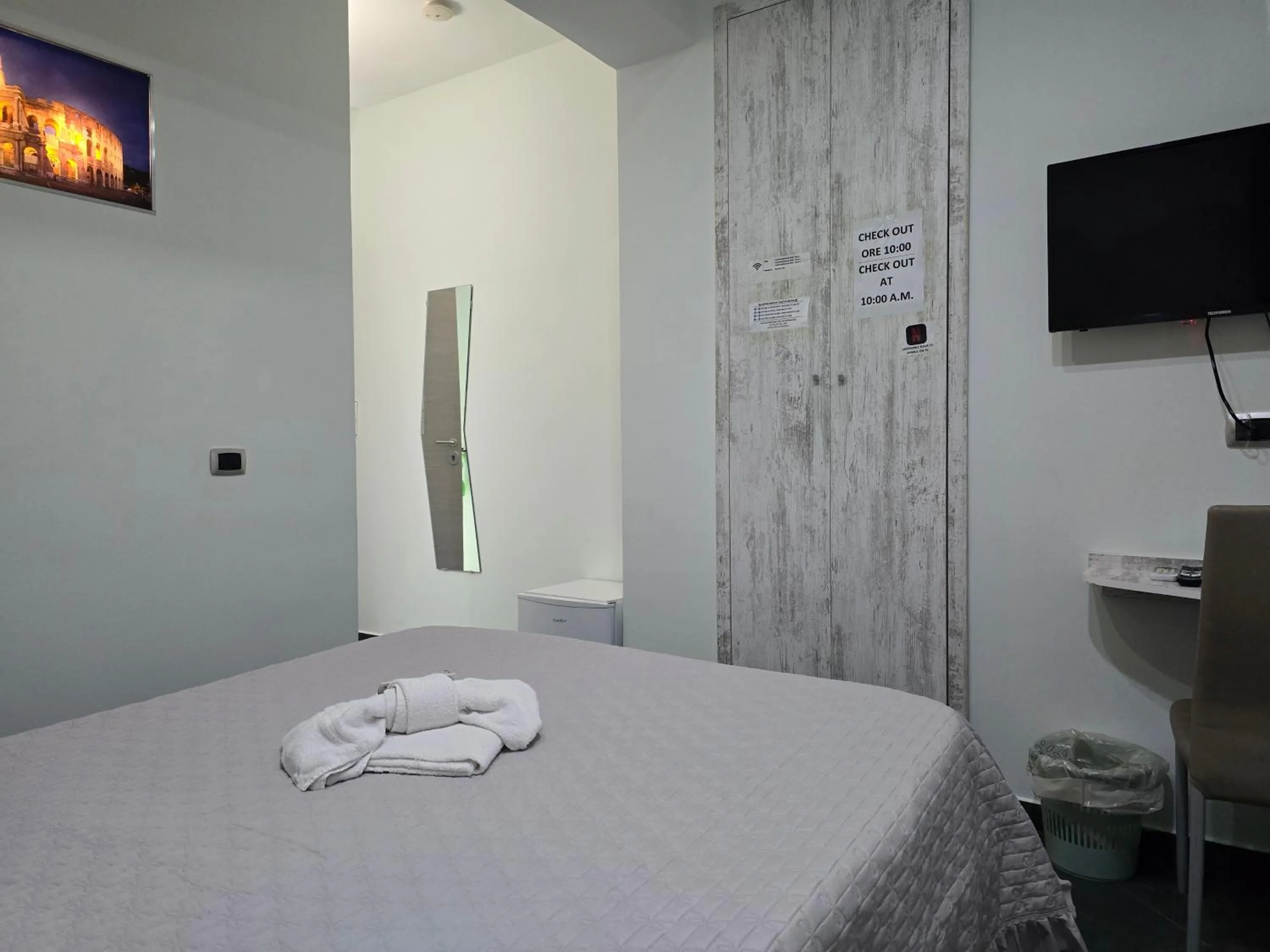 Bedroom, Bed in Nazionale Dream