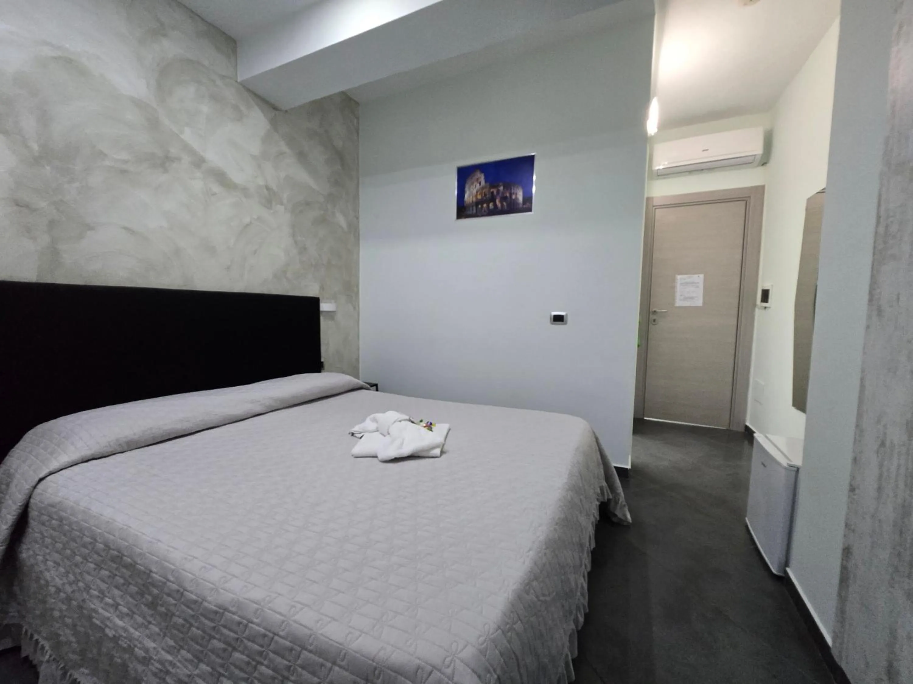 Bedroom, Bed in Nazionale Dream