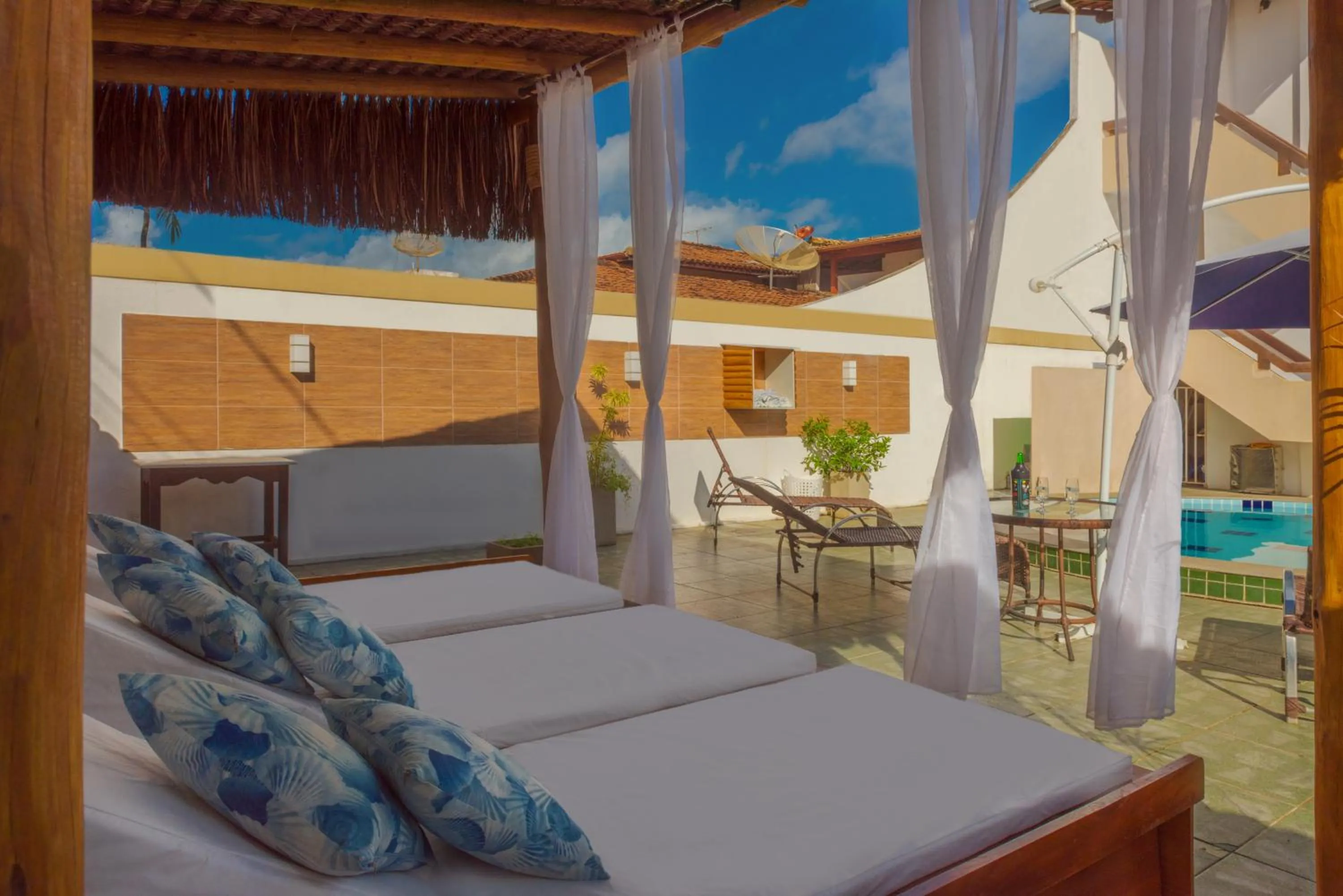 Swimming pool in Pousada Lua e Mar