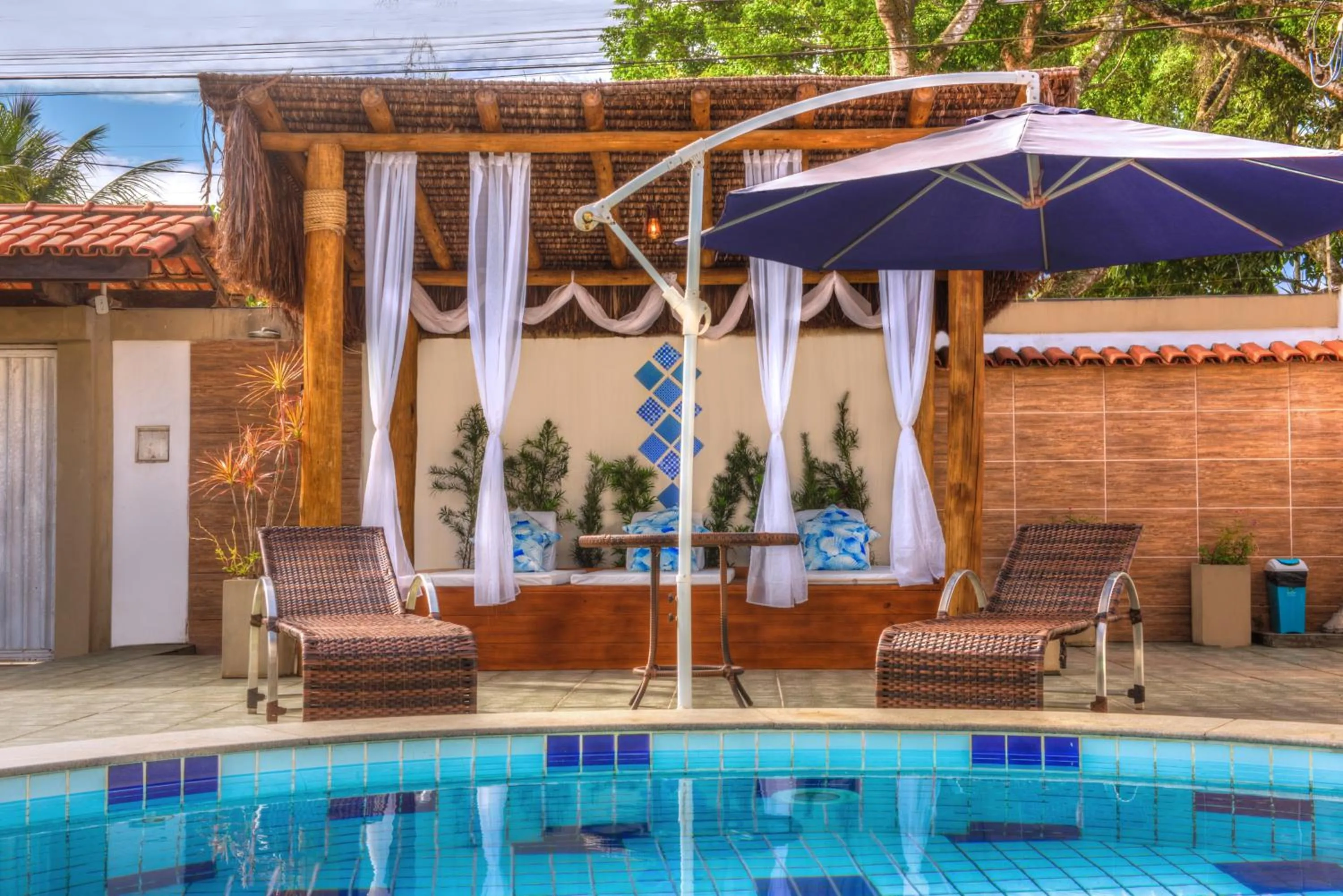 Swimming pool in Pousada Lua e Mar