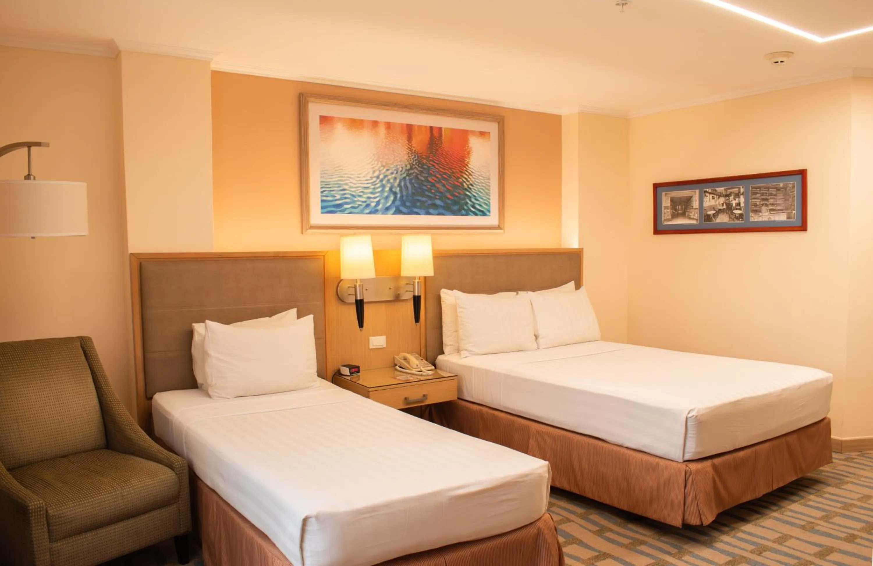 Photo of the whole room, Bed in Grand Hotel Guayaquil, an Ascend Collection Hotel