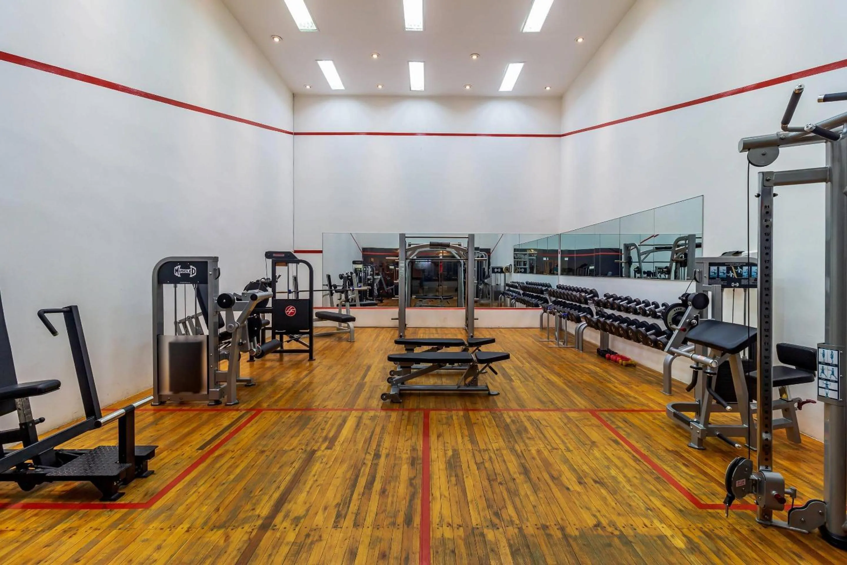 Fitness centre/facilities in Grand Hotel Guayaquil, an Ascend Collection Hotel