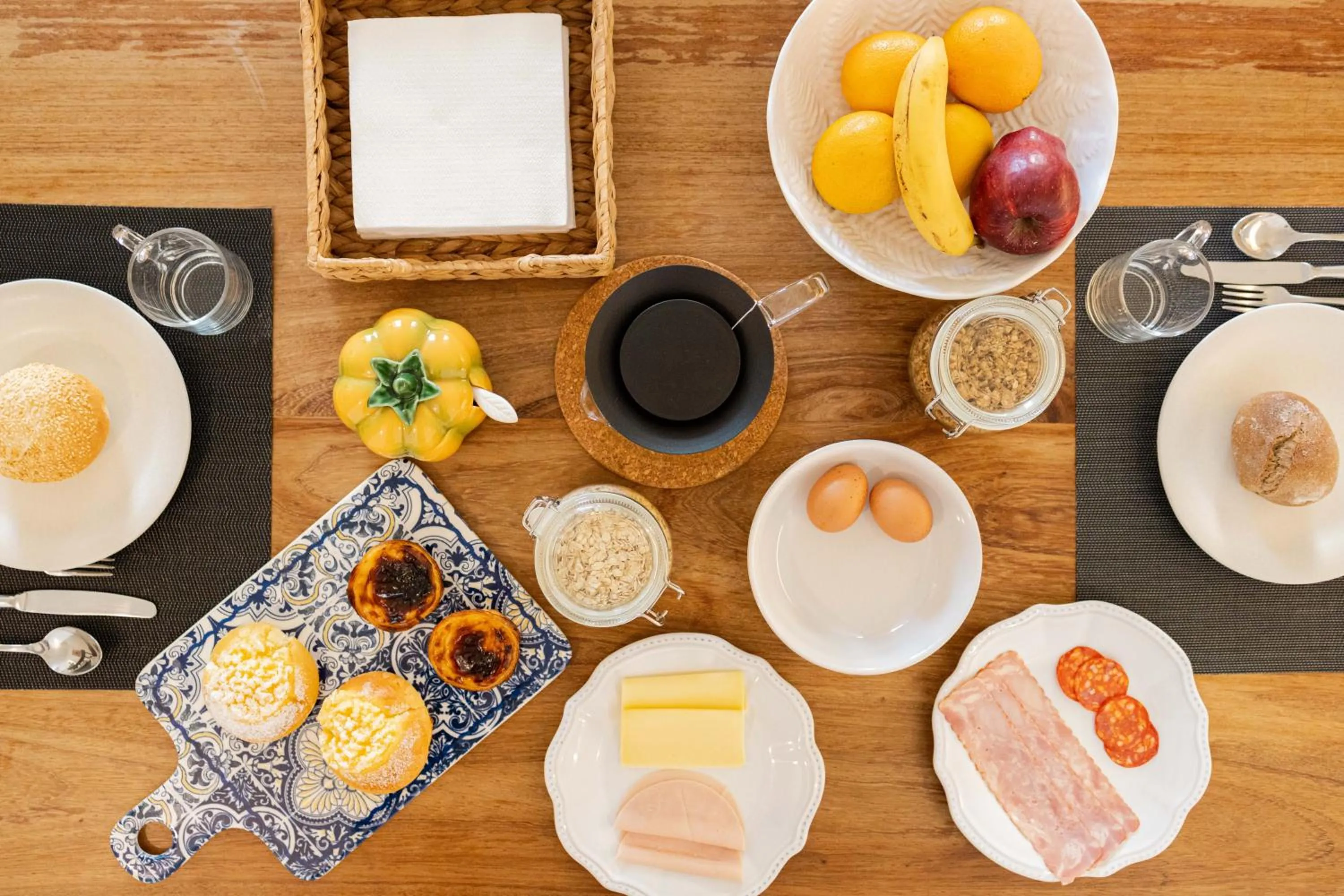 Meals in Almaria - Officina Real Apartments | Chiado