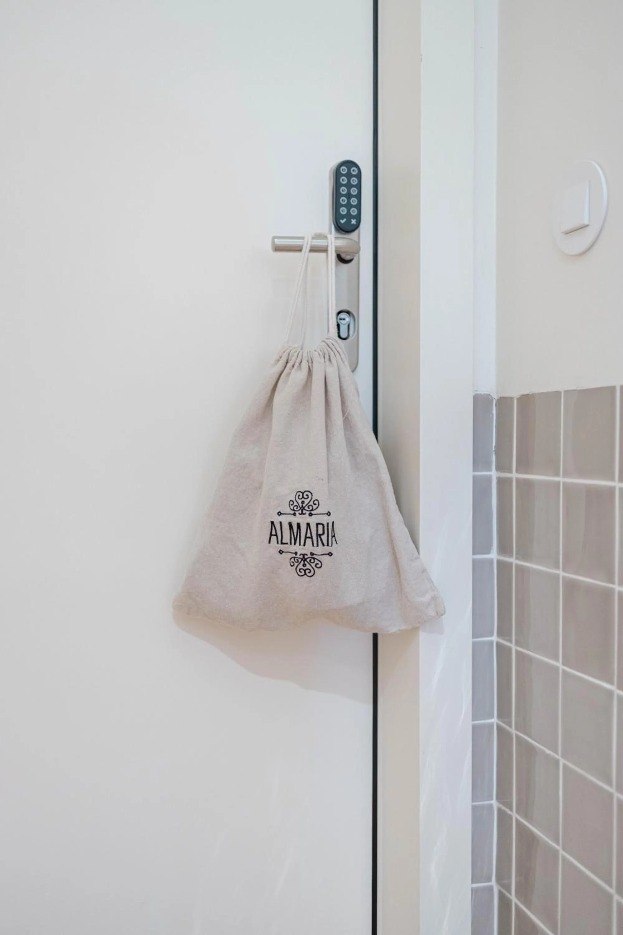 Decorative detail in Almaria - Officina Real Apartments | Chiado