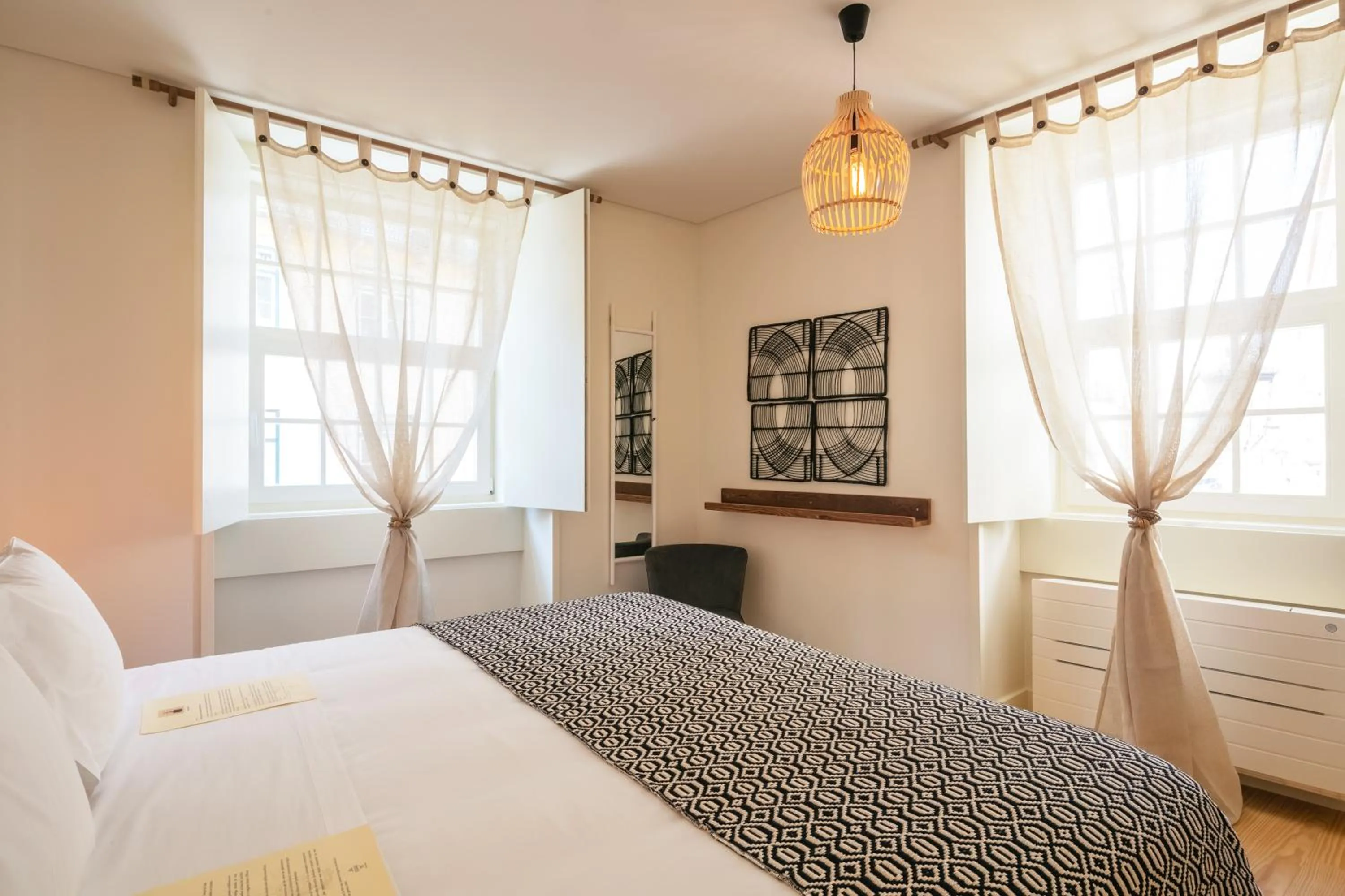 Photo of the whole room, Bed in Almaria - Officina Real Apartments | Chiado