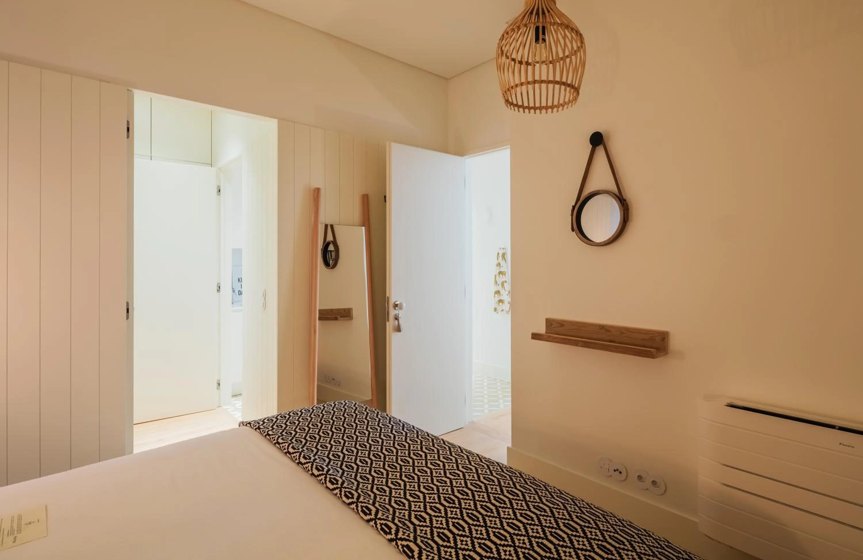 Bed in Almaria - Officina Real Apartments | Chiado