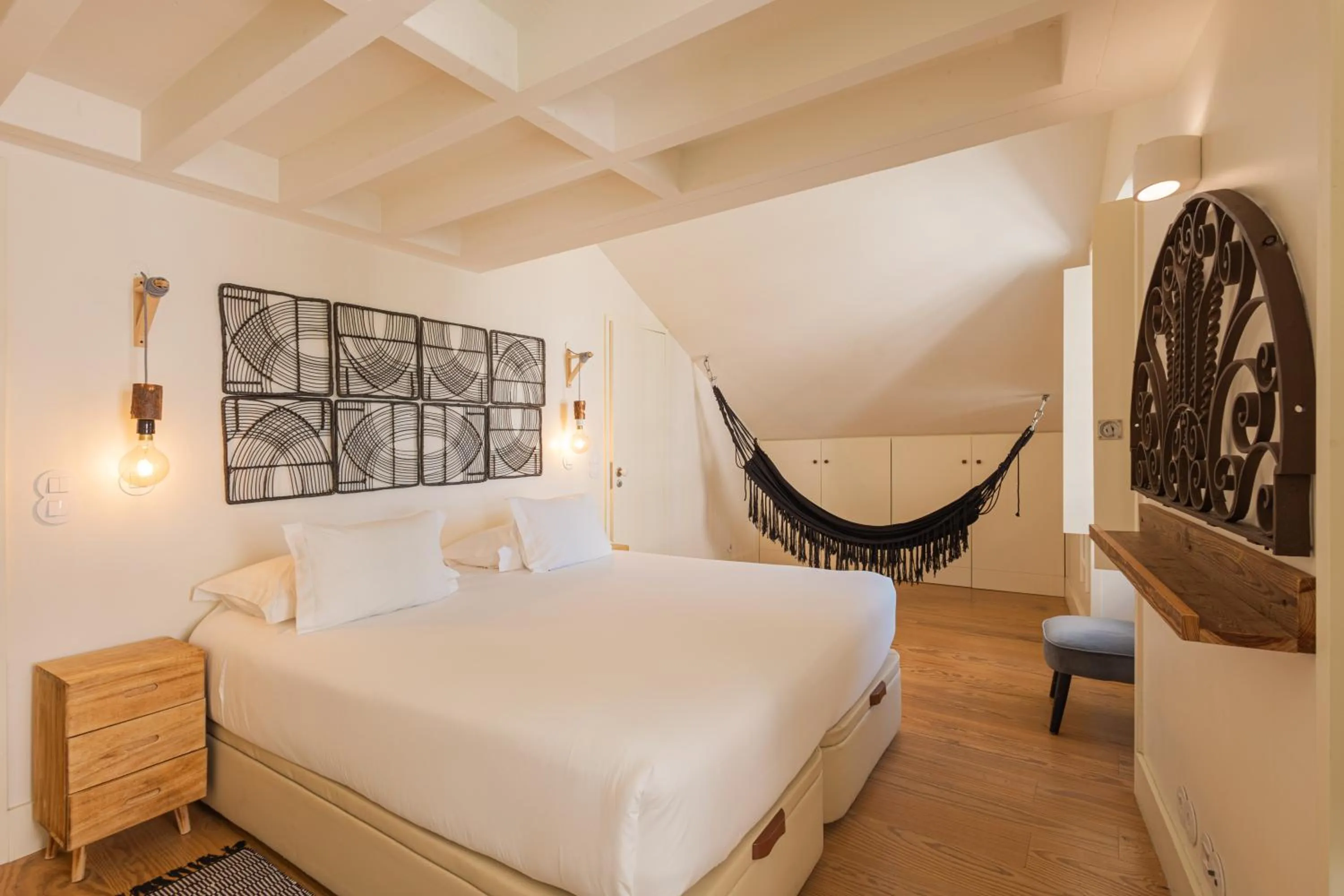 Bedroom, Bed in Almaria - Officina Real Apartments | Chiado