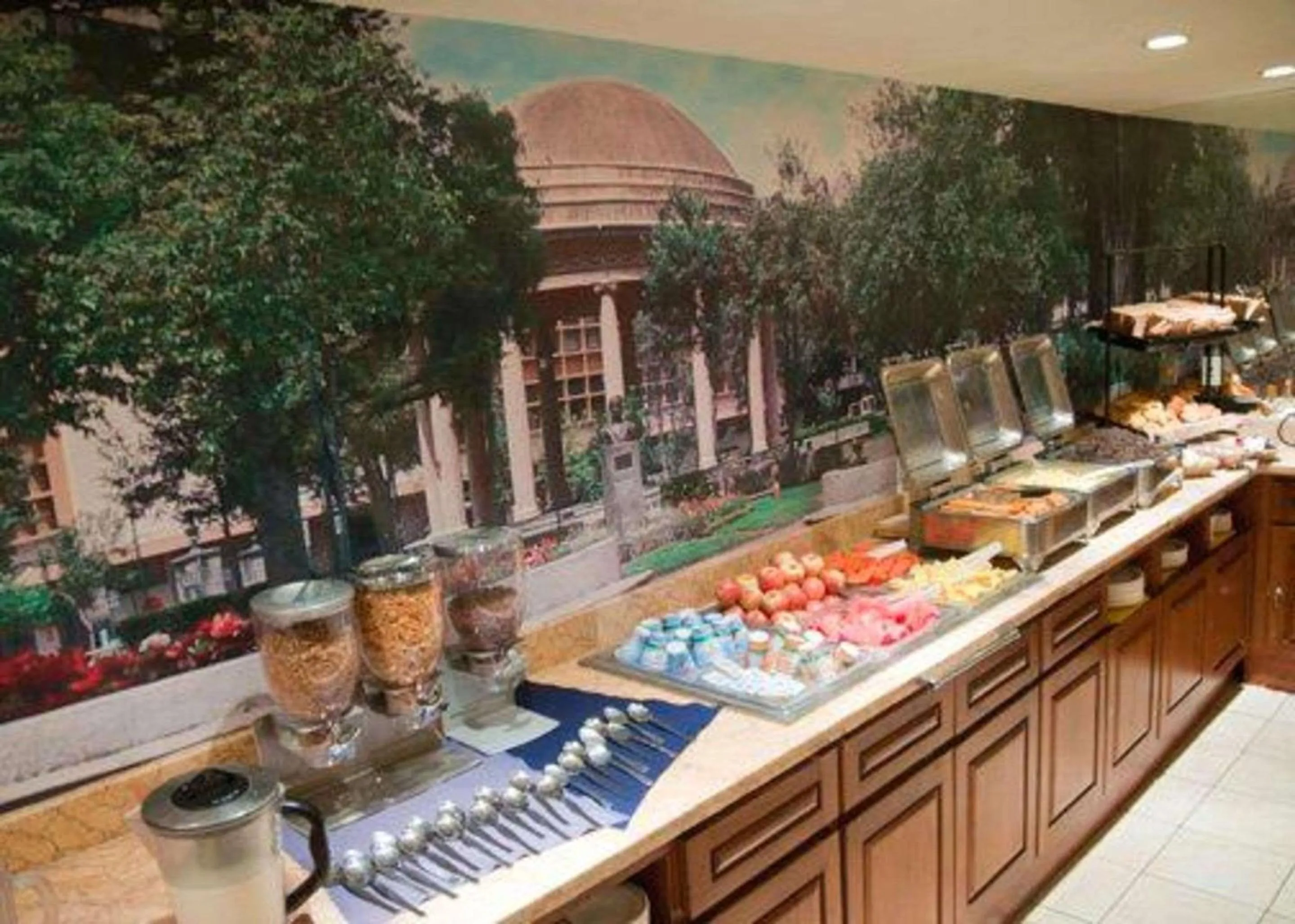 Restaurant/places to eat in Sleep Inn Paseo Las Damas