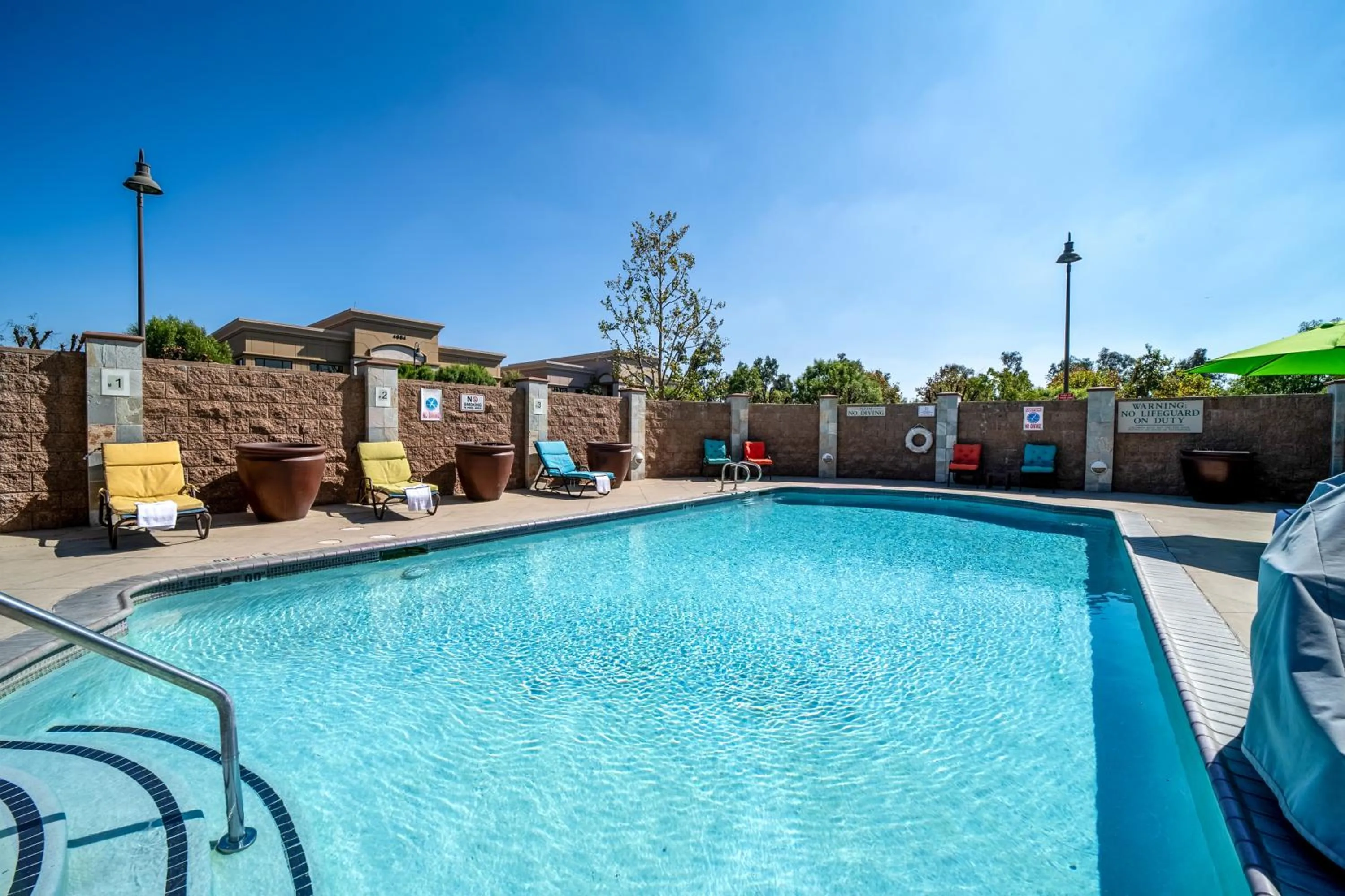 Swimming pool in Country Inn & Suites by Radisson, Ontario at Ontario Mills, CA