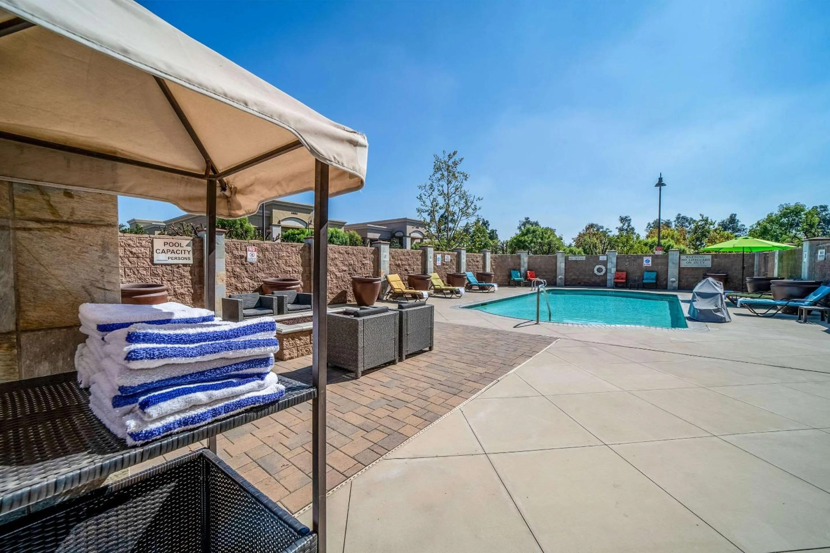 Swimming pool in Country Inn & Suites by Radisson, Ontario at Ontario Mills, CA