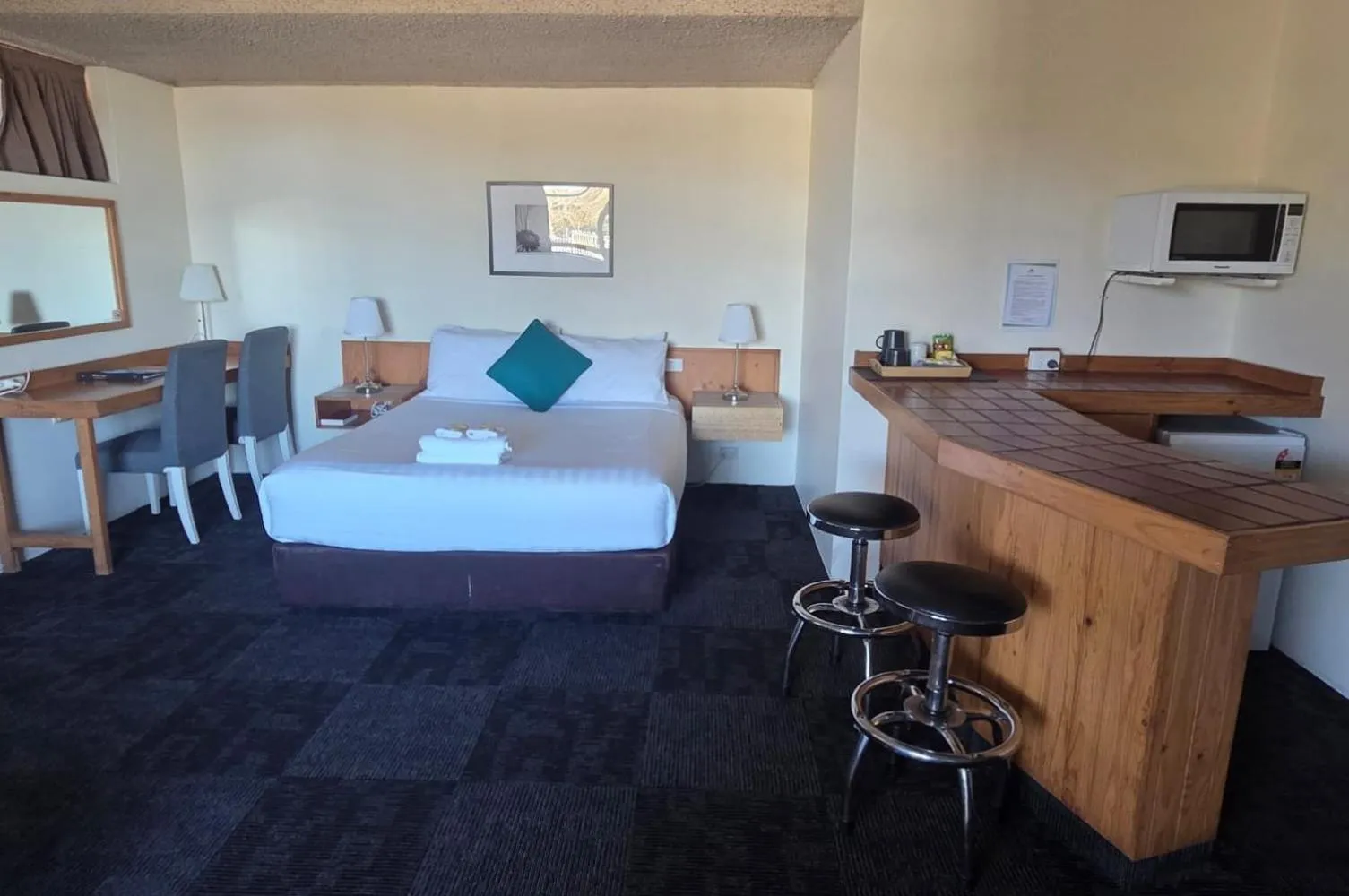 Bed in Waterview Gosford Motor Inn