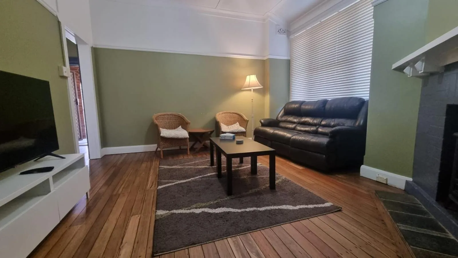 Living room in Waterview Gosford Motor Inn