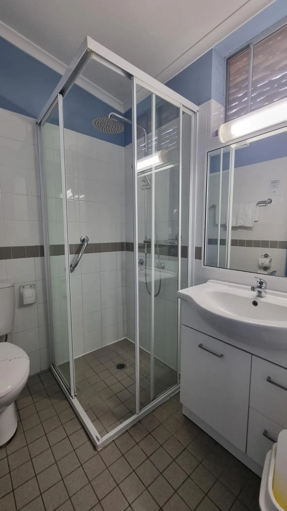 Bathroom in Waterview Gosford Motor Inn