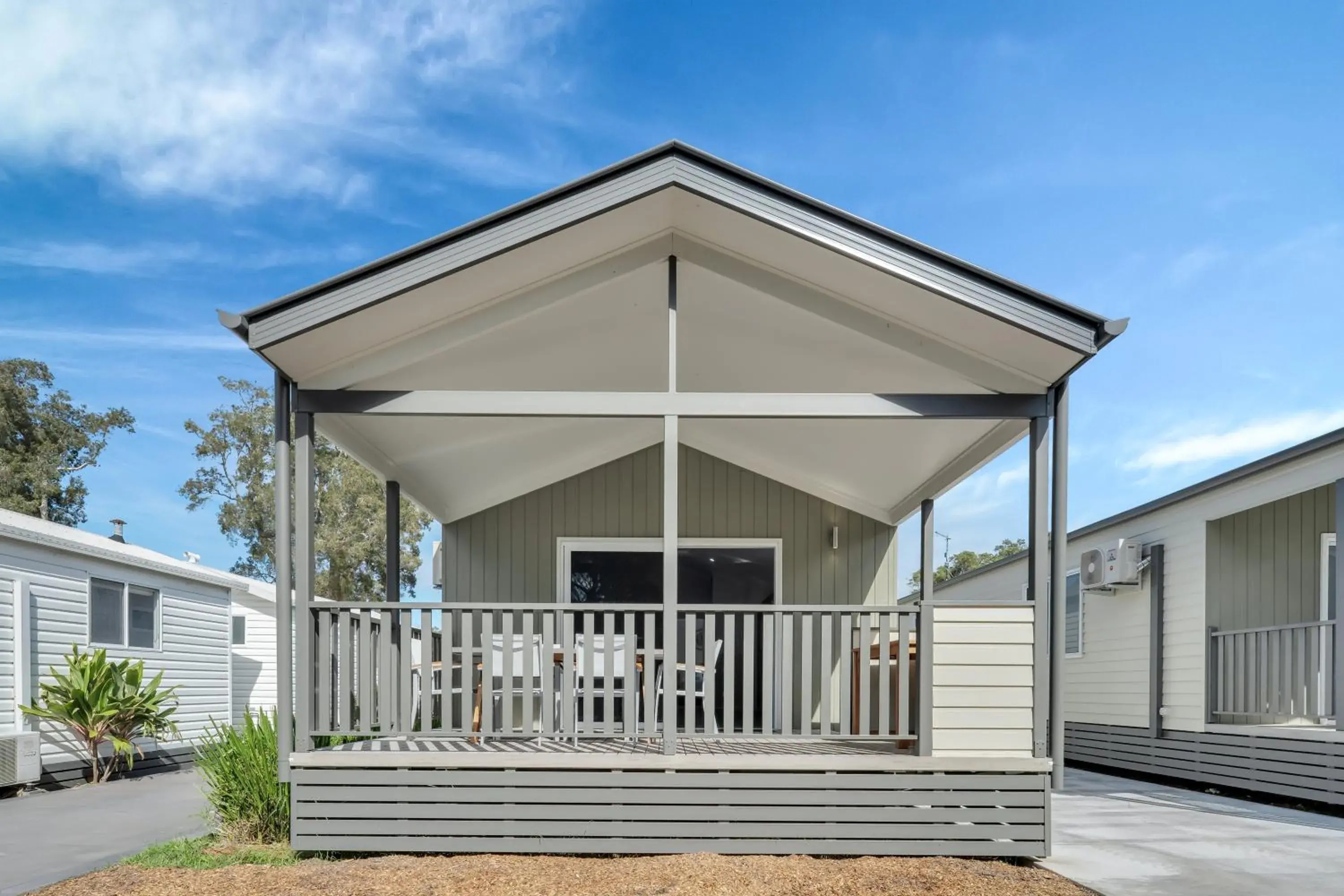 Bottlebrush Cabin (2BR) in Ingenia Holidays Middle Rock Bottlebrush Cabin (2BR) in Ingenia Holidays Middle Rock