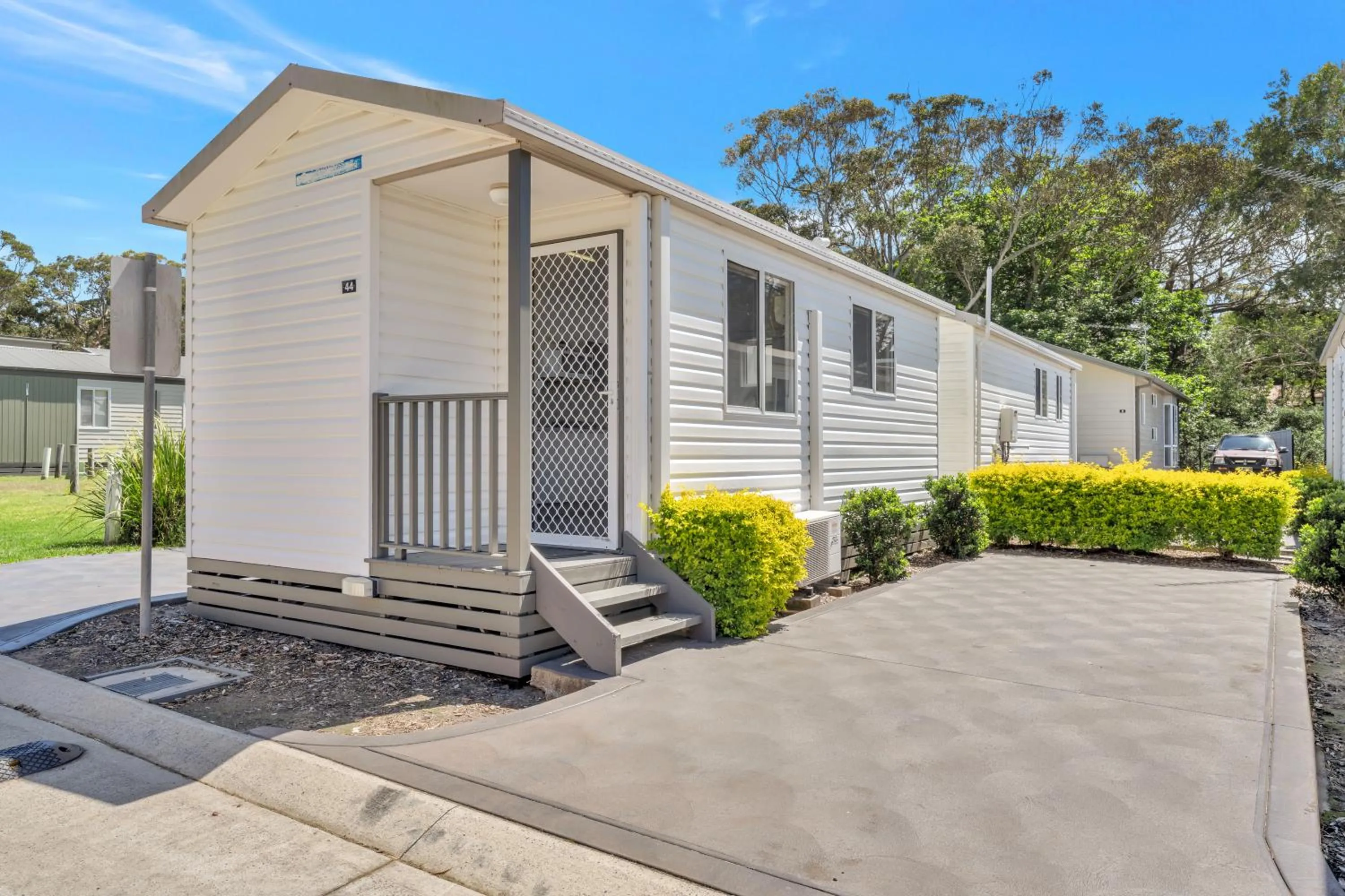 Patio in Ingenia Holidays Middle Rock