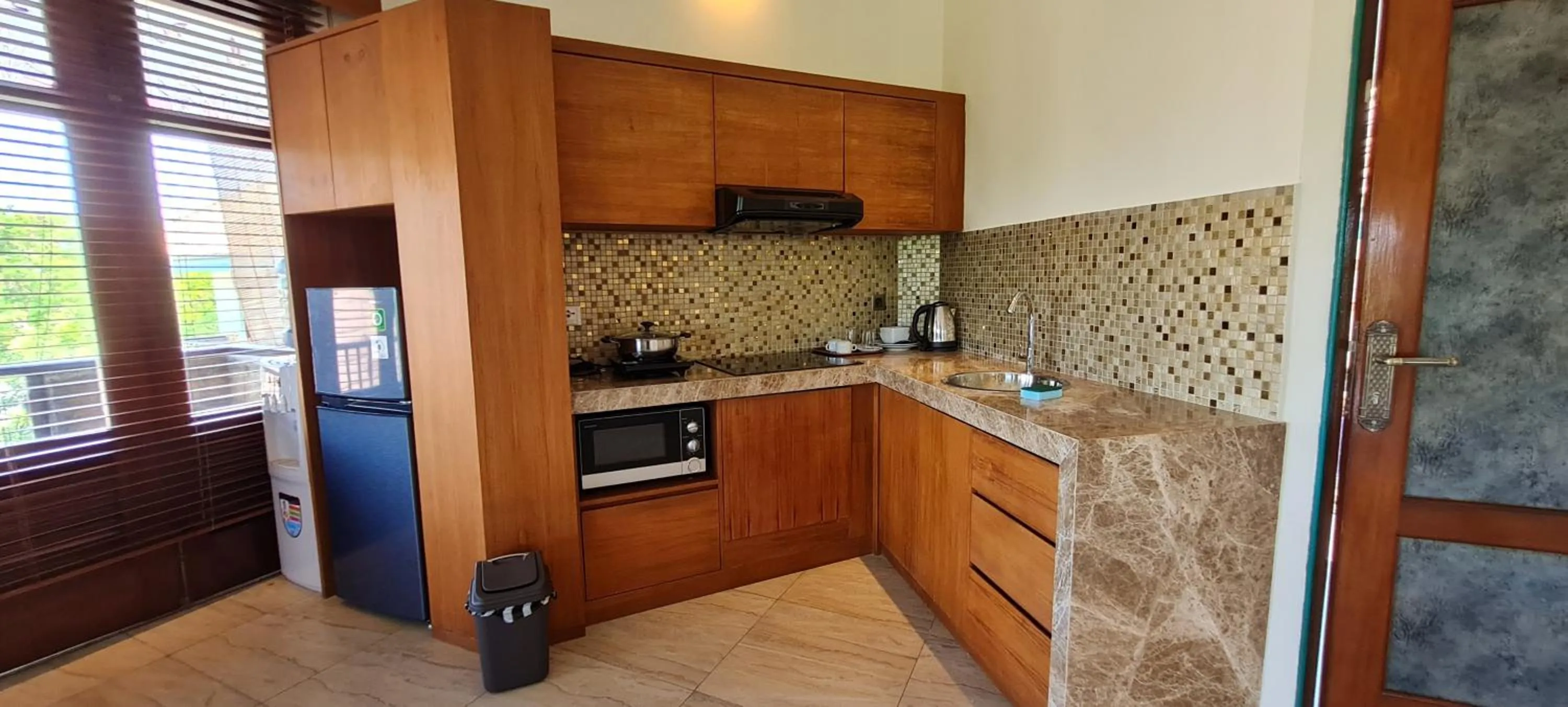 Kitchen or kitchenette in Sanur Seaview Hotel