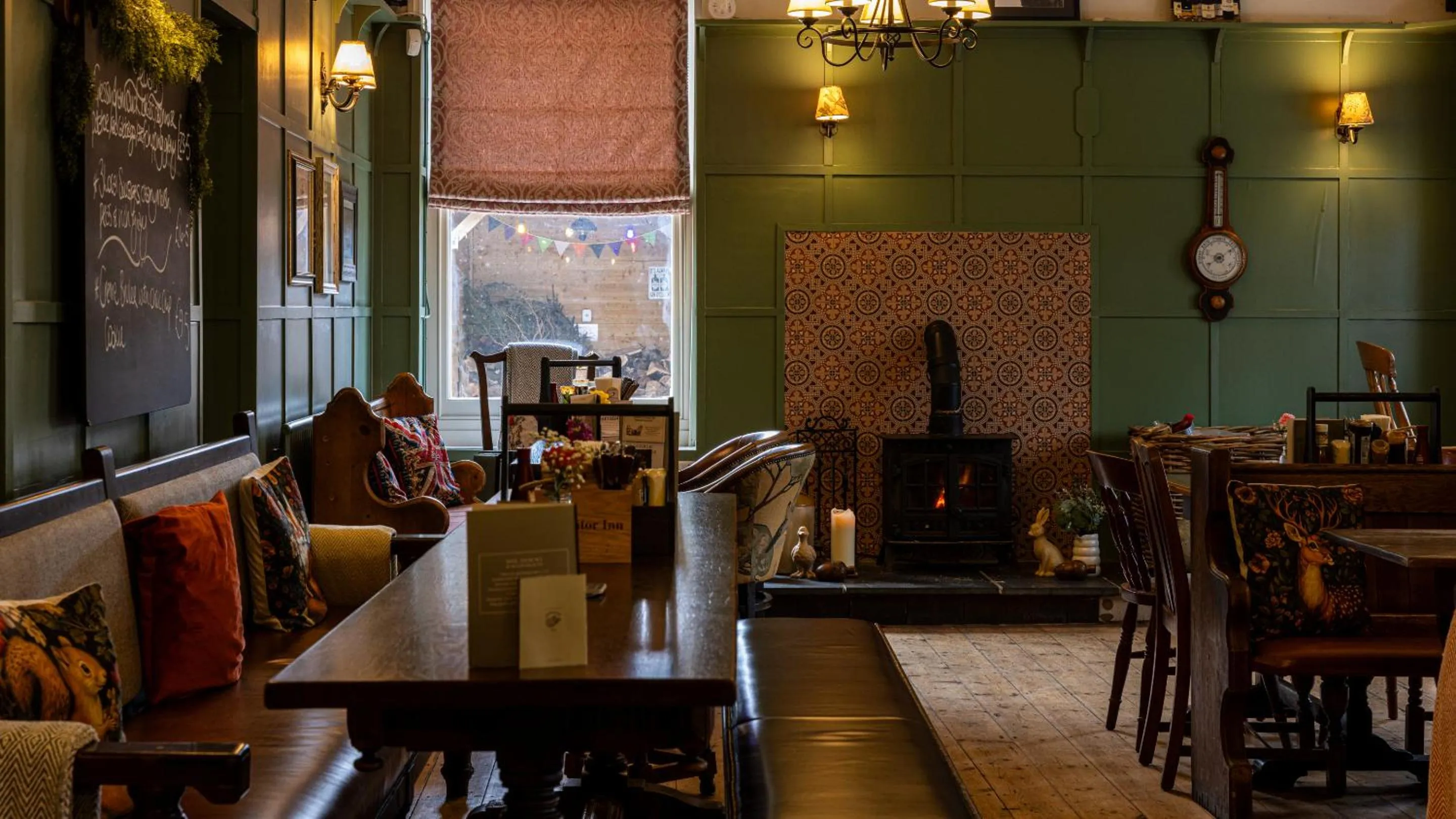 Dining area in Burrator Inn