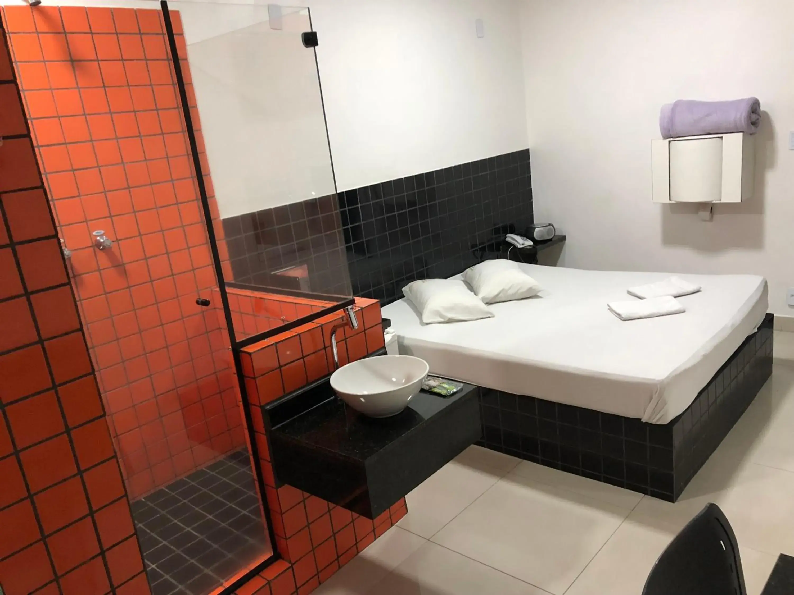 Deluxe King Room - single occupancy in Hotel Romance SP Deluxe King Room - single occupancy in Hotel Romance SP