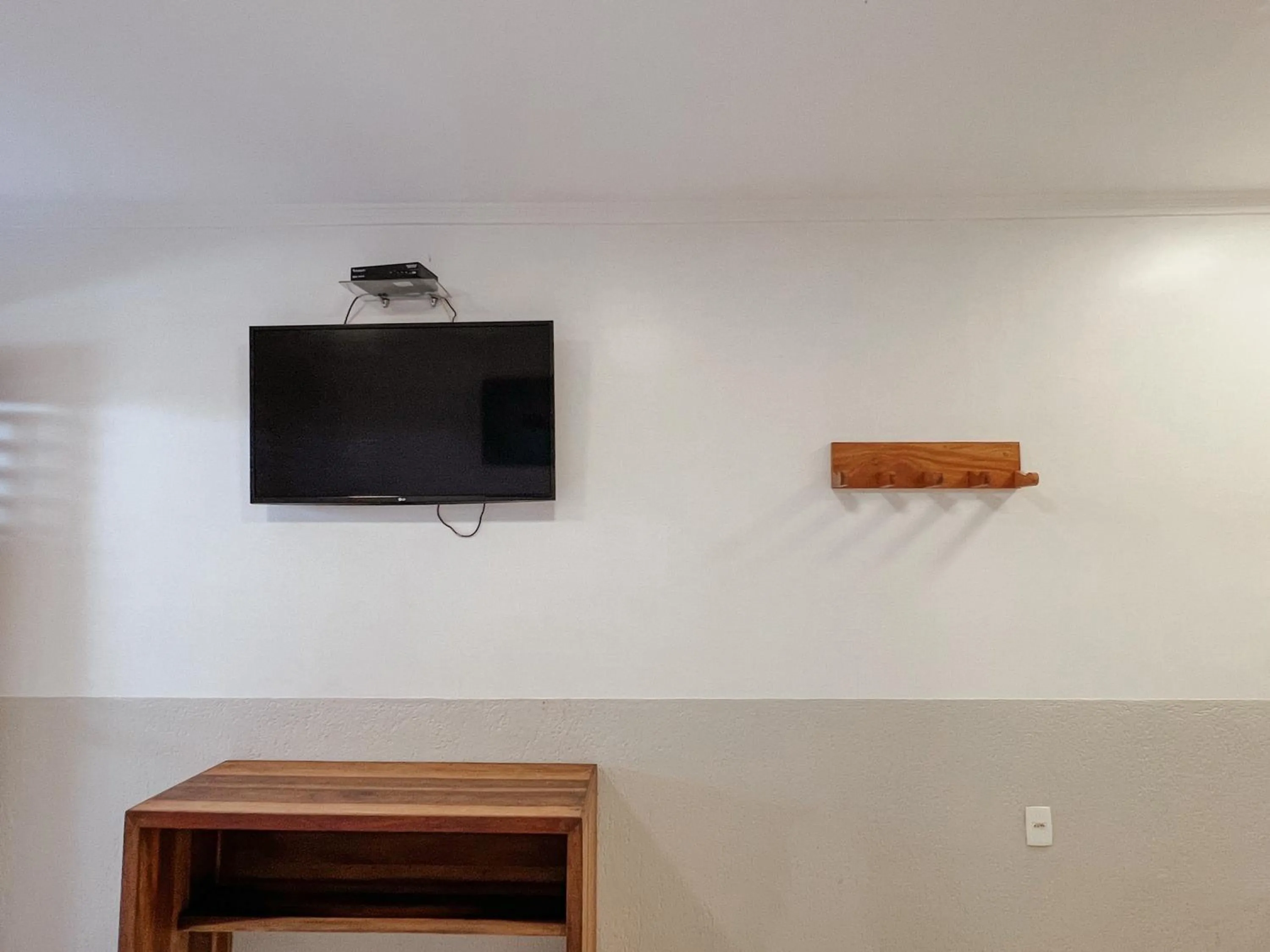 TV and multimedia in Jeri Hotel Group