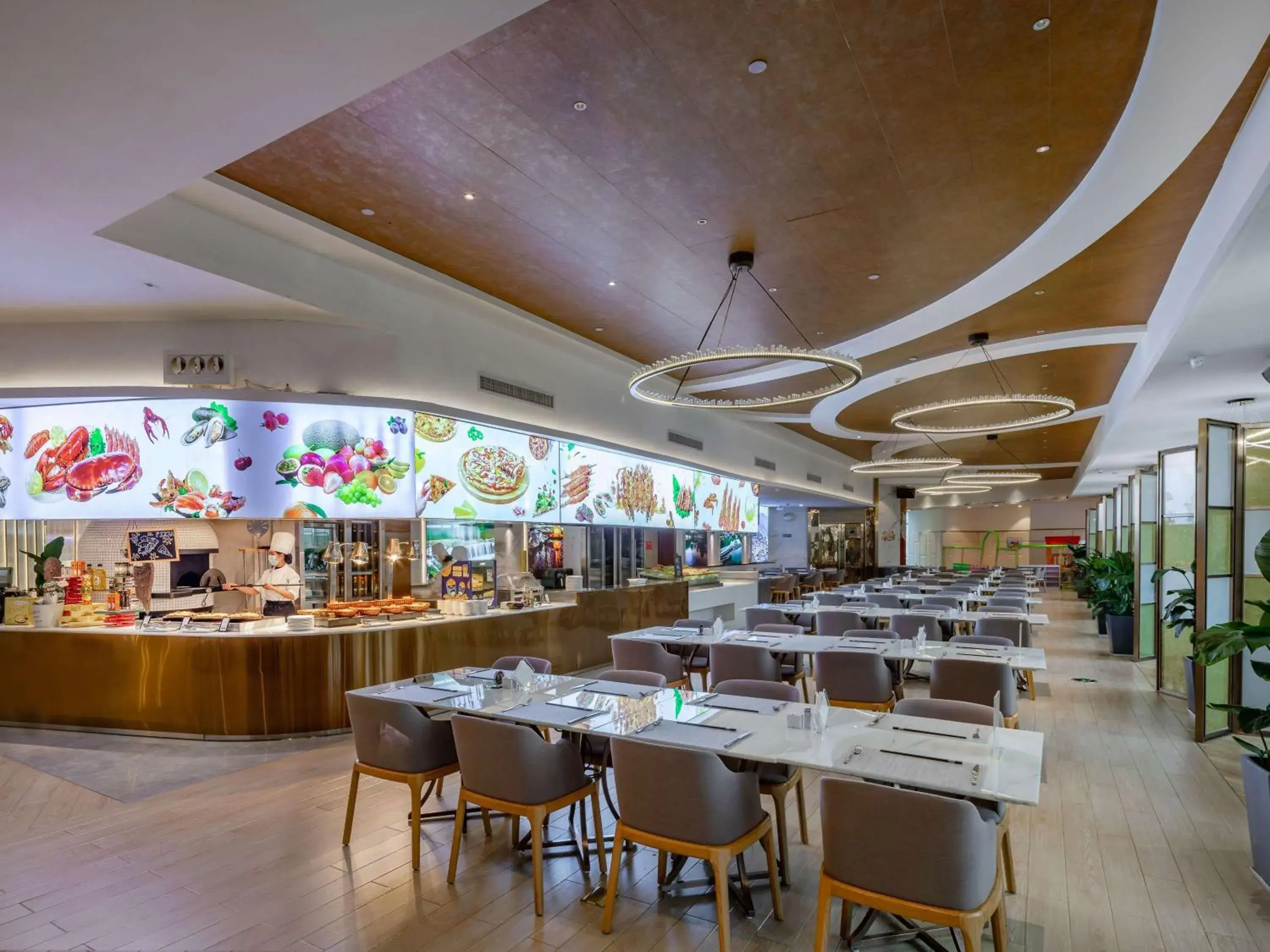 Restaurant/places to eat in Pullman Guiyang Restaurant/places to eat in Pullman Guiyang