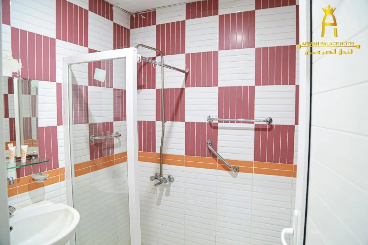 Bathroom in Amman Palace Hotel