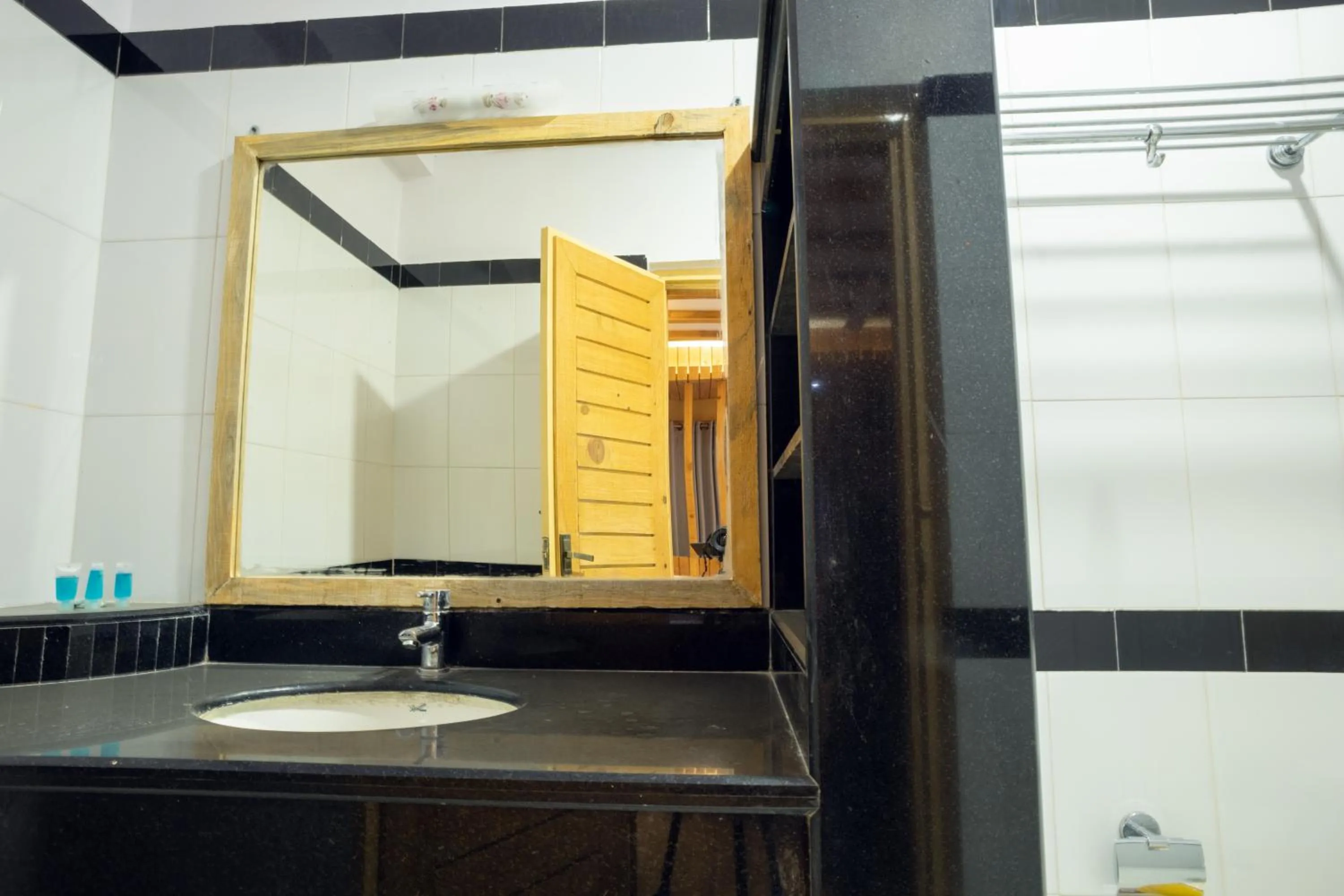 Bathroom in Trekkers Inn Boutique Hotel Pokhara