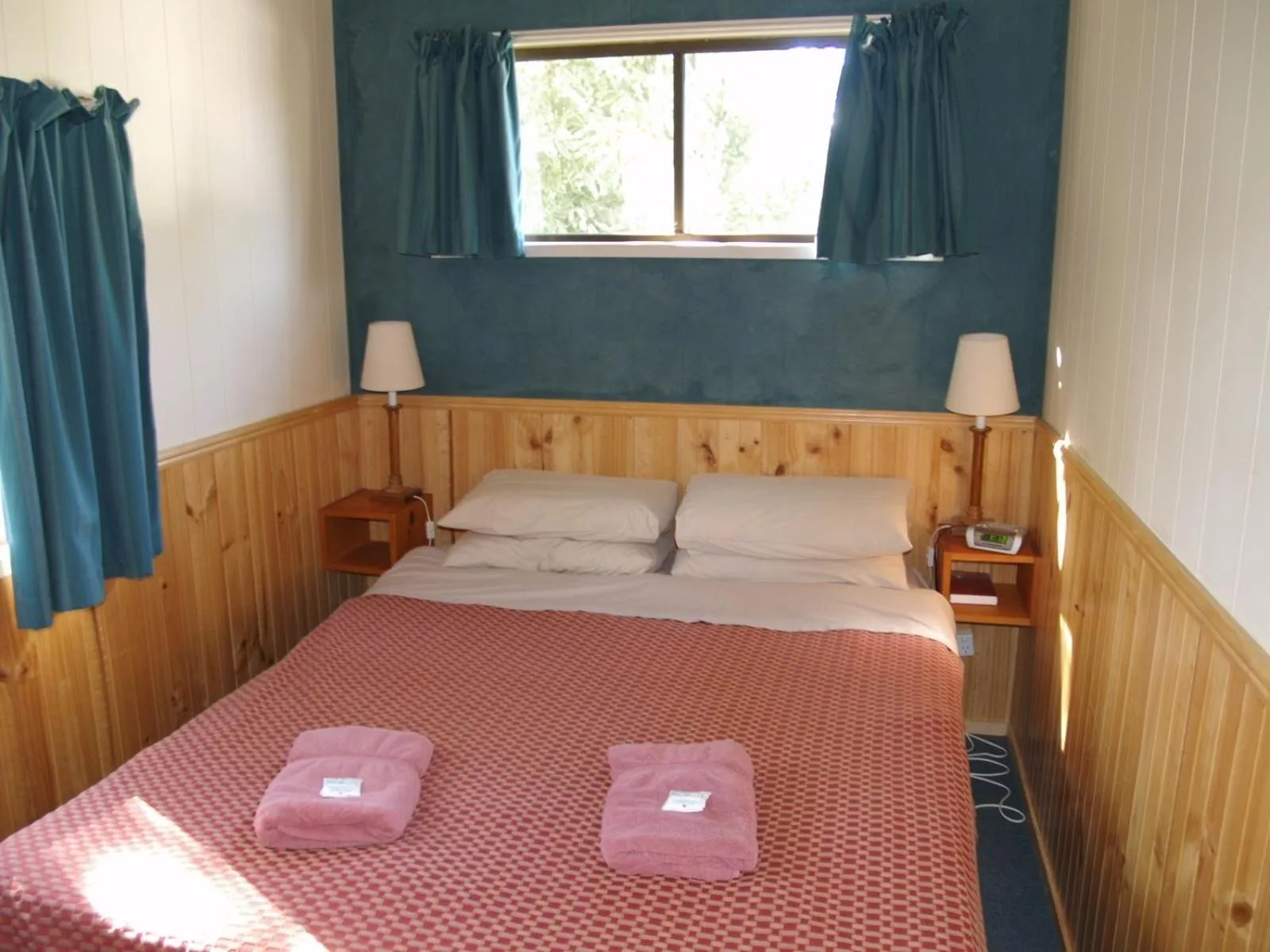 Bed in Launceston Holiday Park Legana