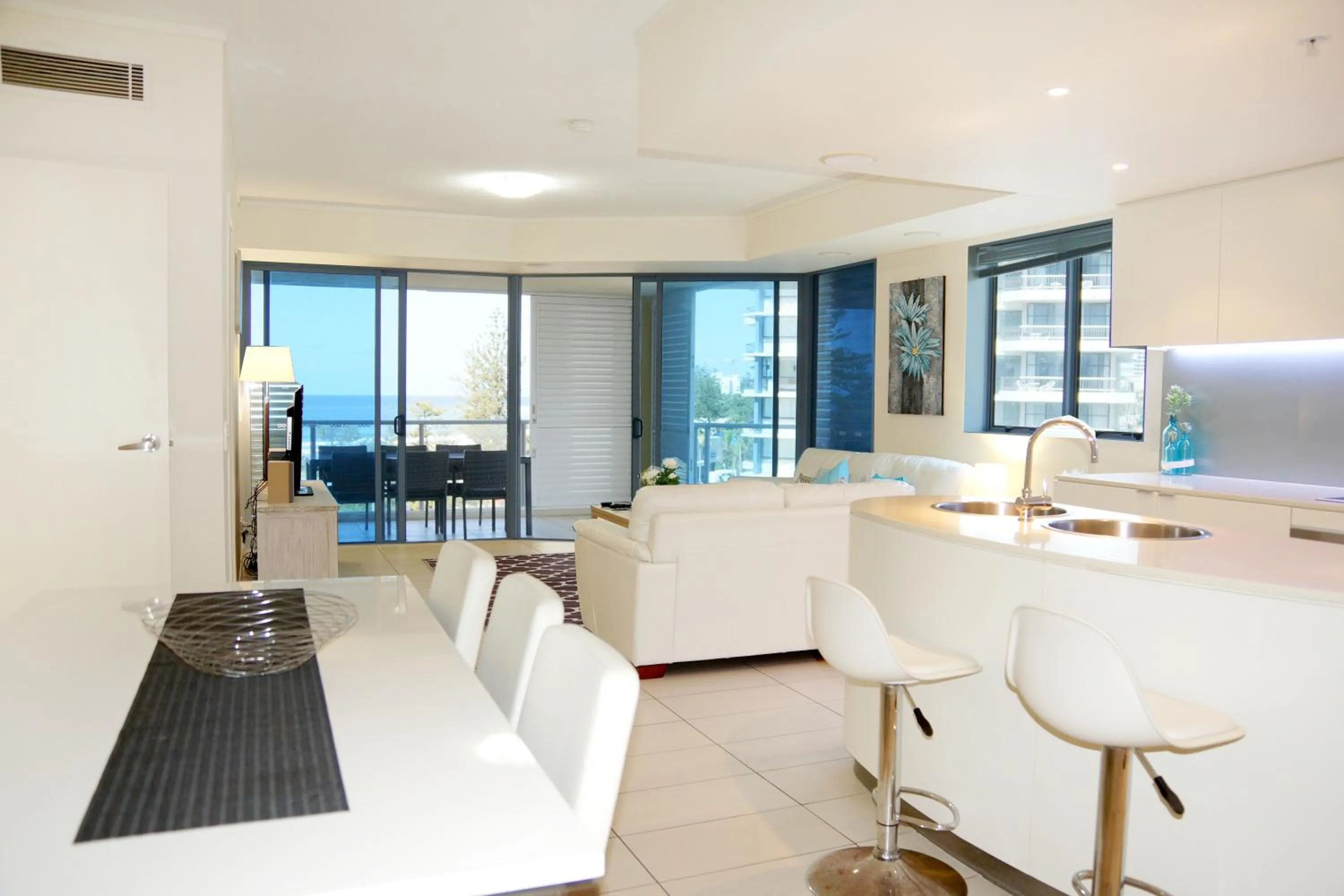 Kitchen or kitchenette in Blue C Coolangatta