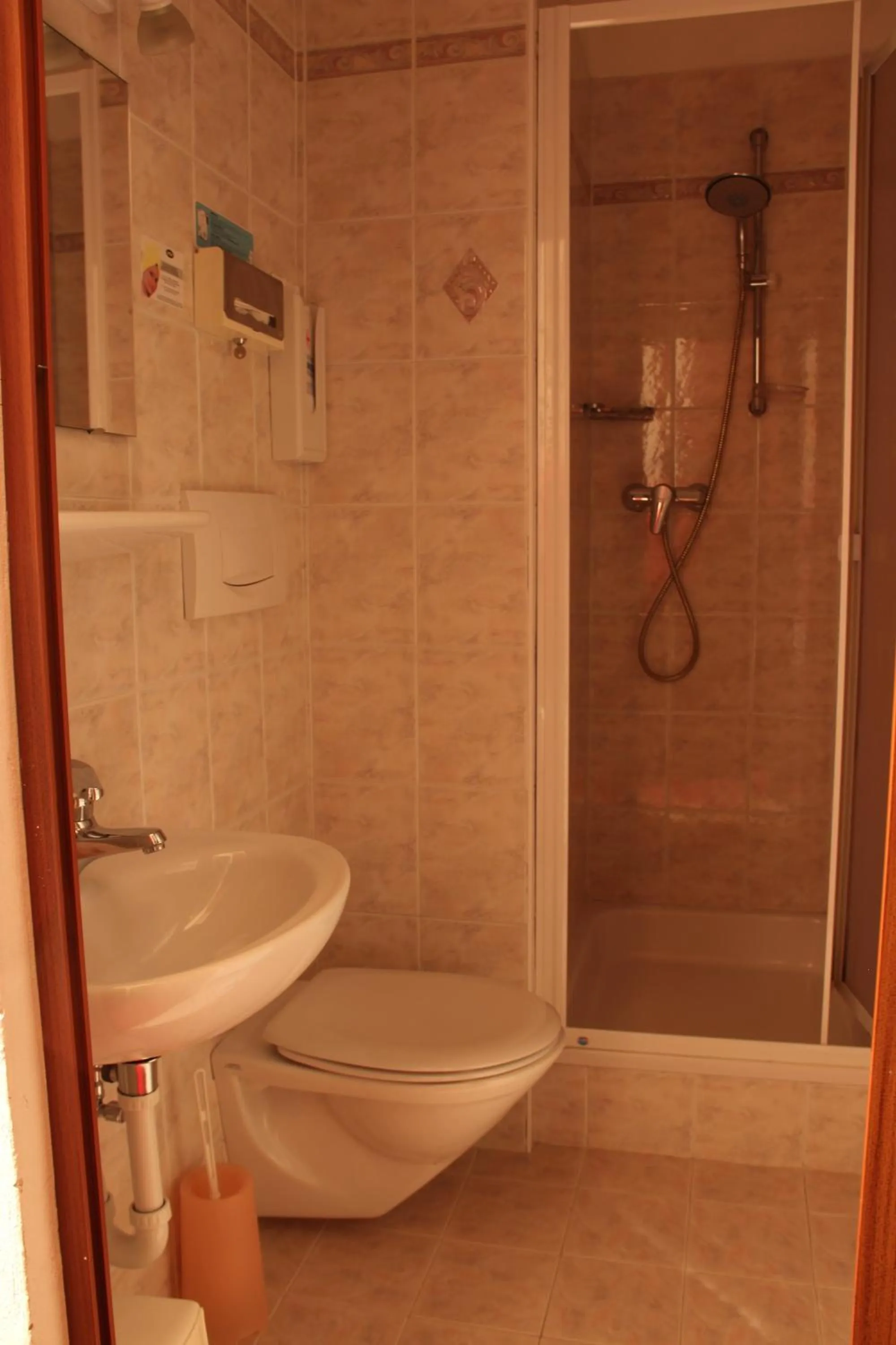 Shower in Hotel Villa Emilia