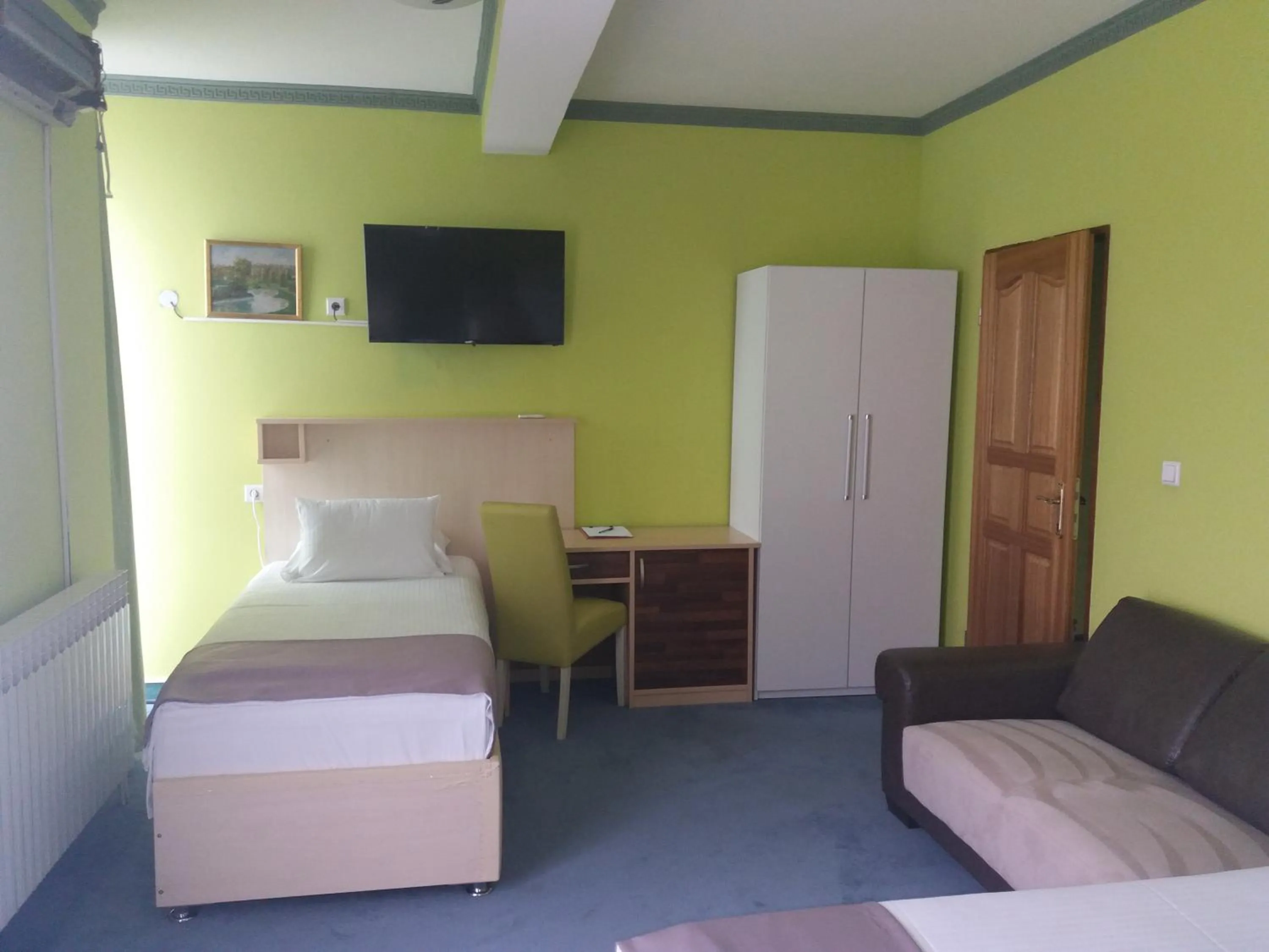 One-Bedroom Apartment in Hotel & Restaurant Great Wall - Airport