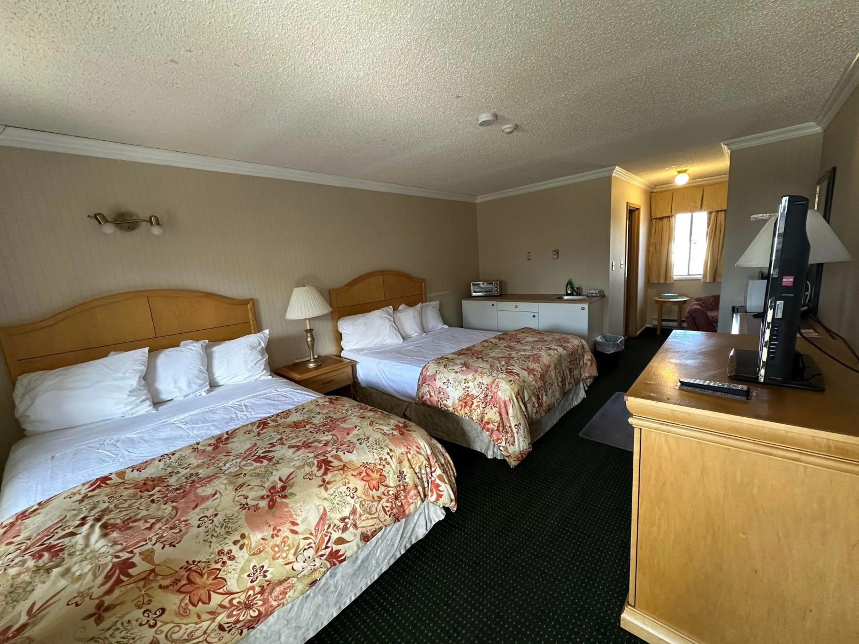 Bed in Travelodge by Wyndam Chetwynd