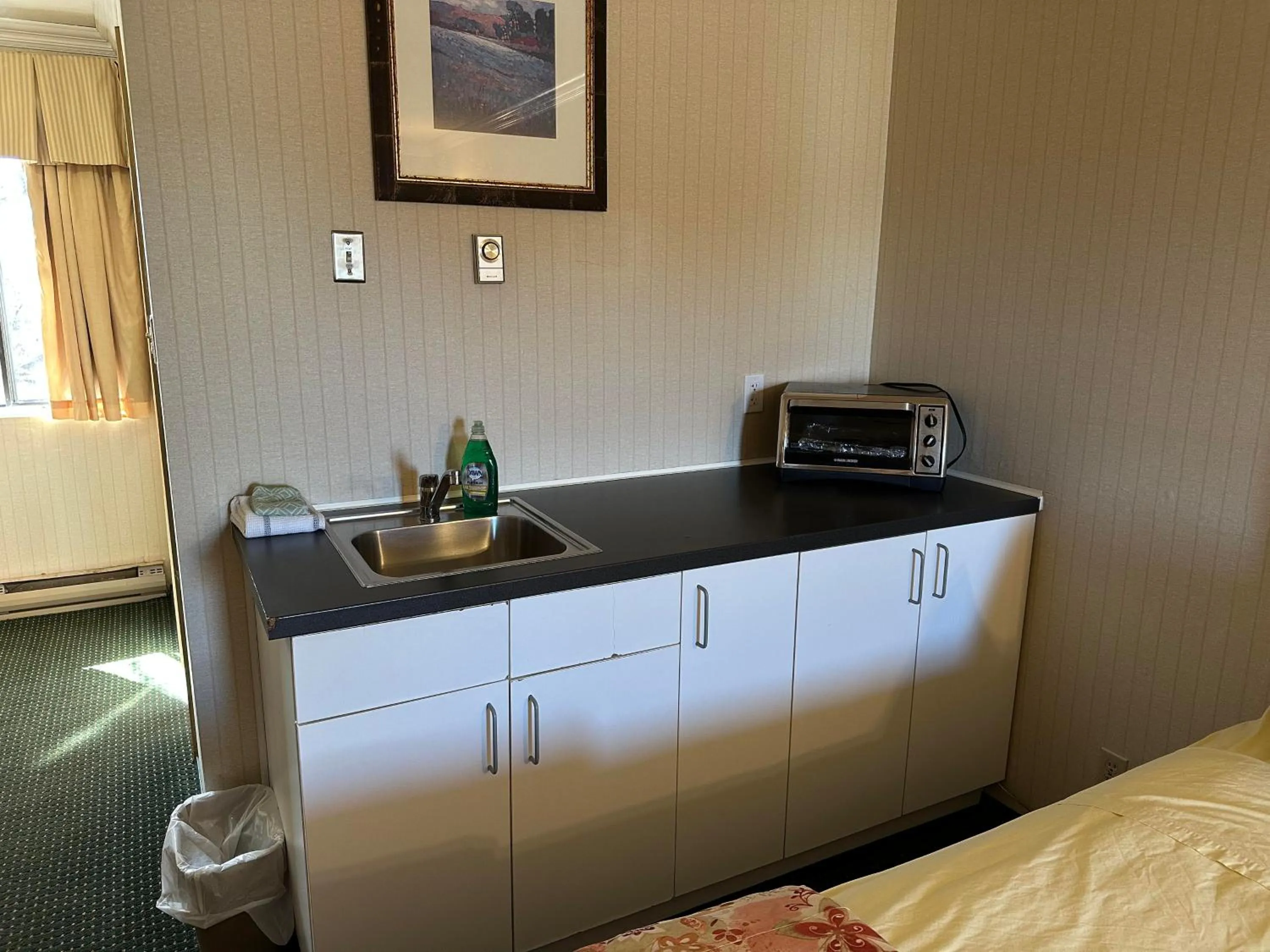 Bed in Travelodge by Wyndam Chetwynd