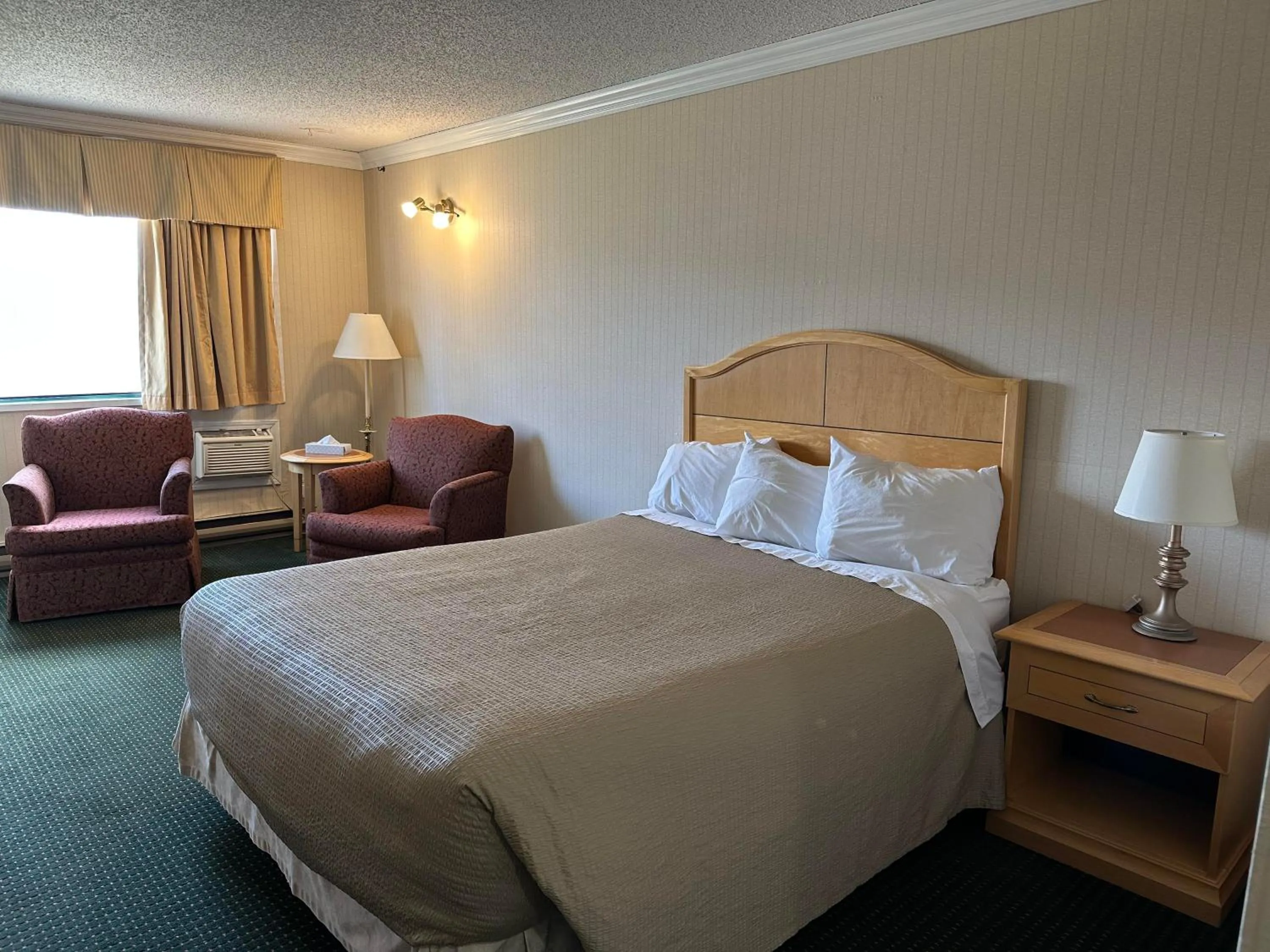 Bed in Travelodge by Wyndam Chetwynd