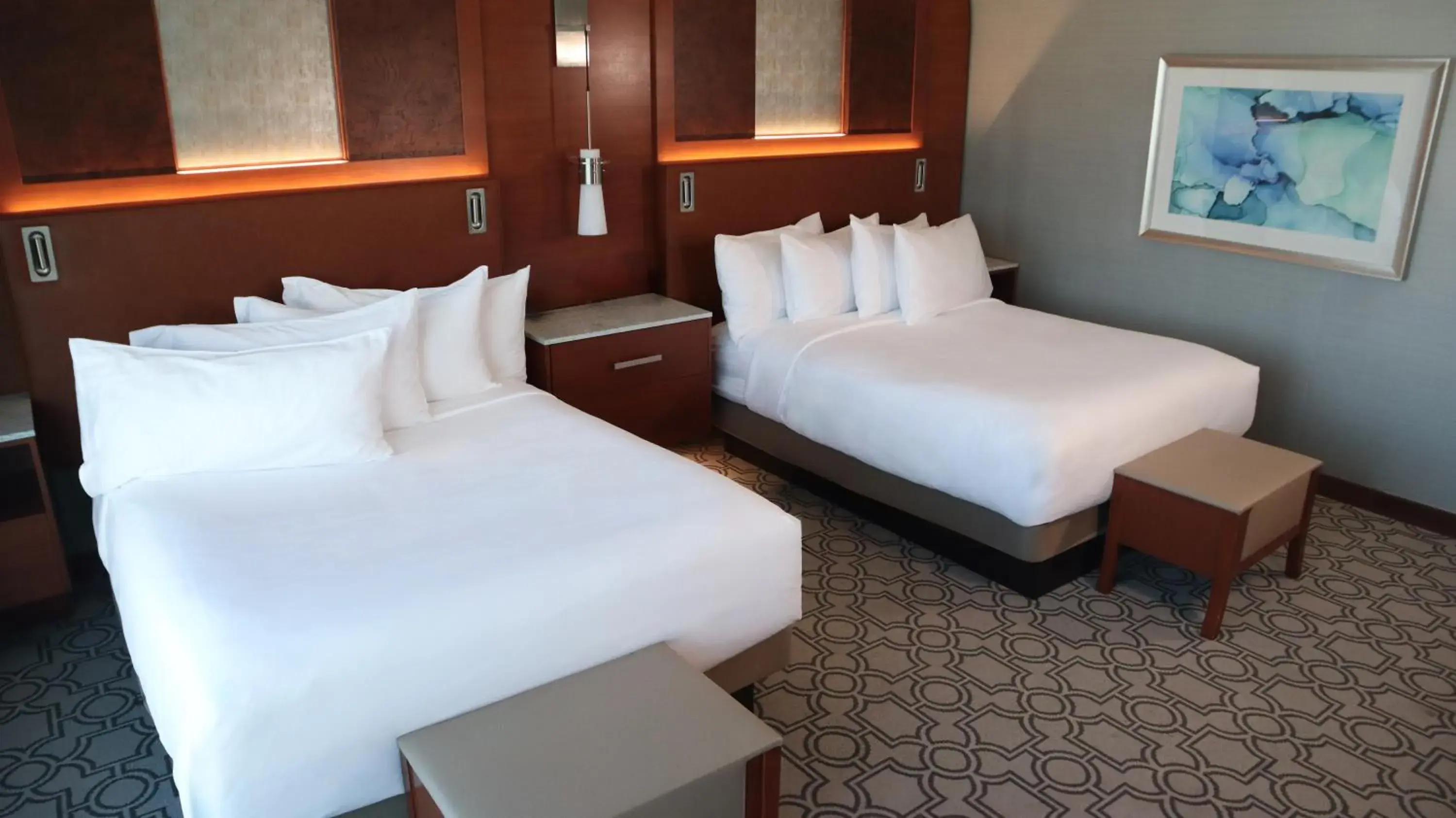 Bed in Resorts World Catskills Bed in Resorts World Catskills