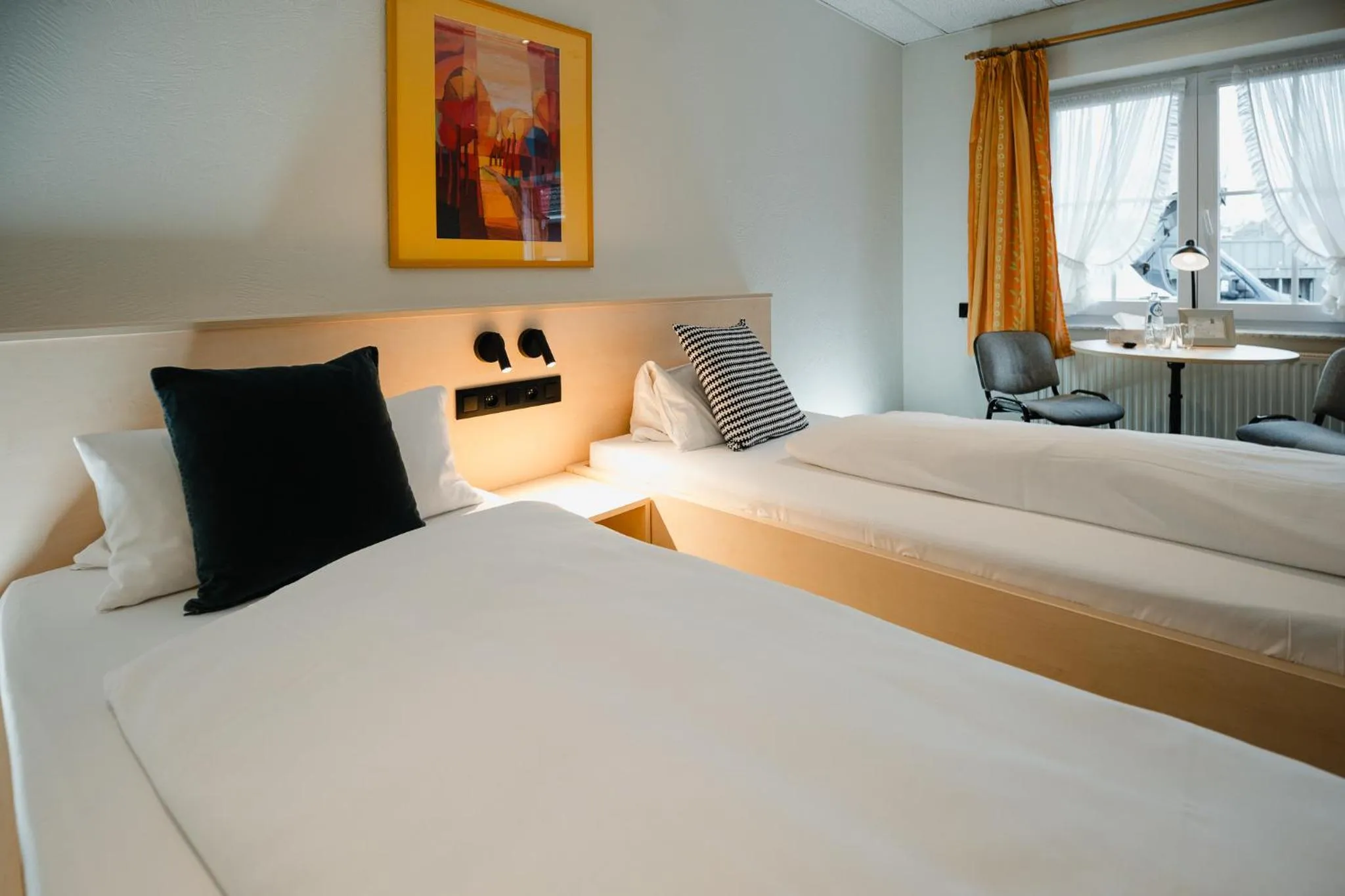 Photo of the whole room, Bed in Hotel Restaurant Tychon AG