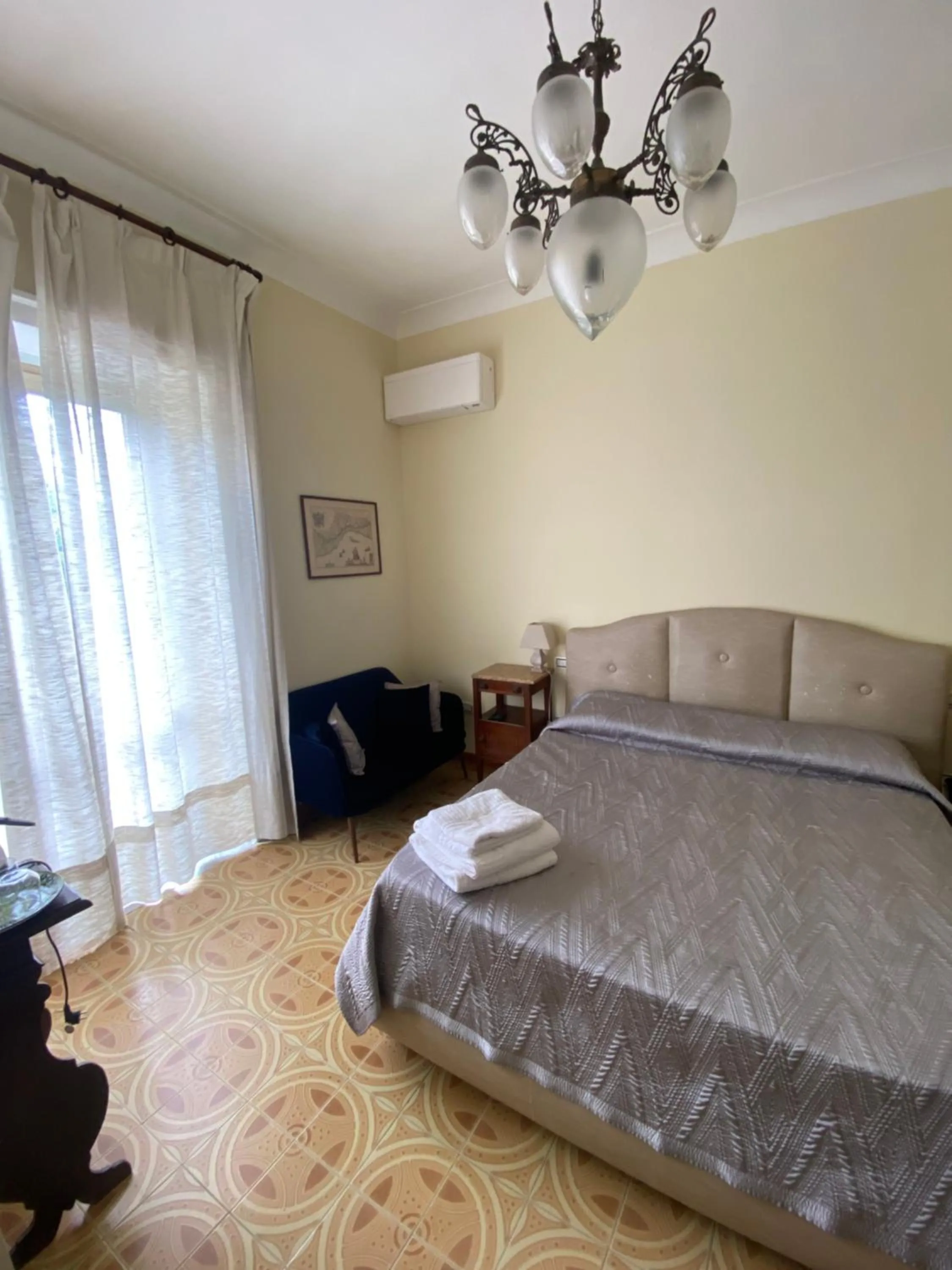 Bed in Scognamiglio Suites