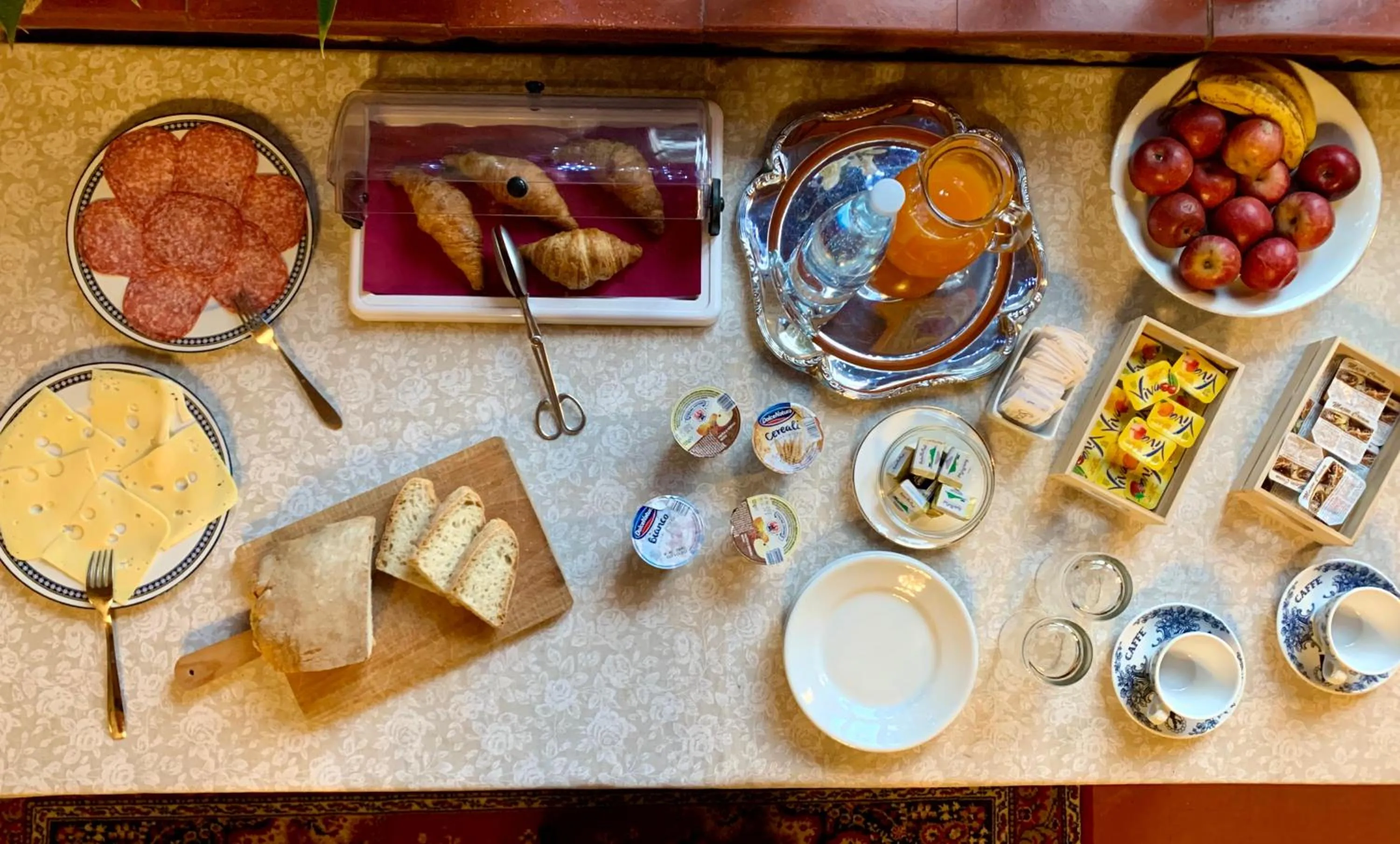 Breakfast in Villa del lago