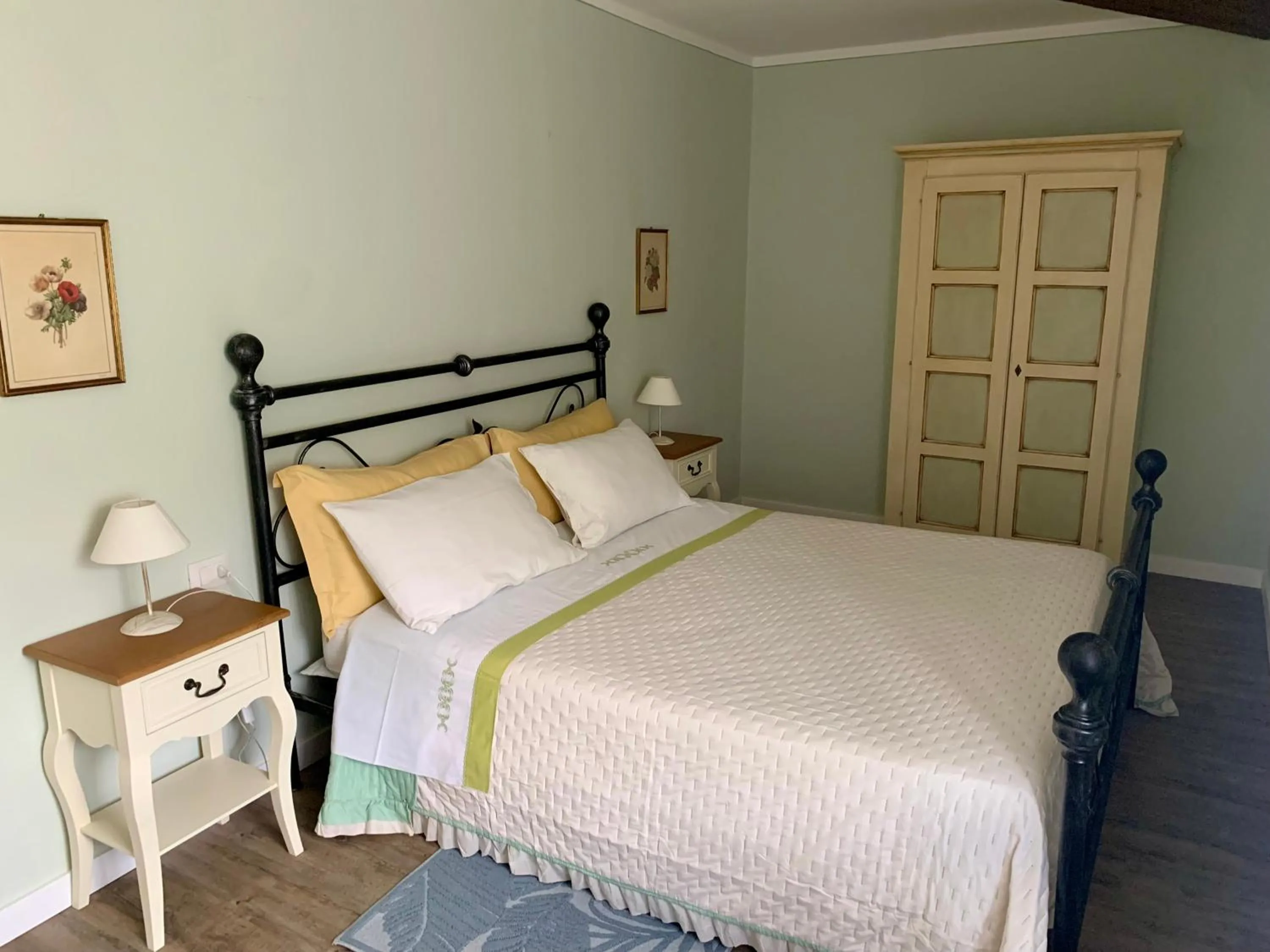 Bed in Villa del lago