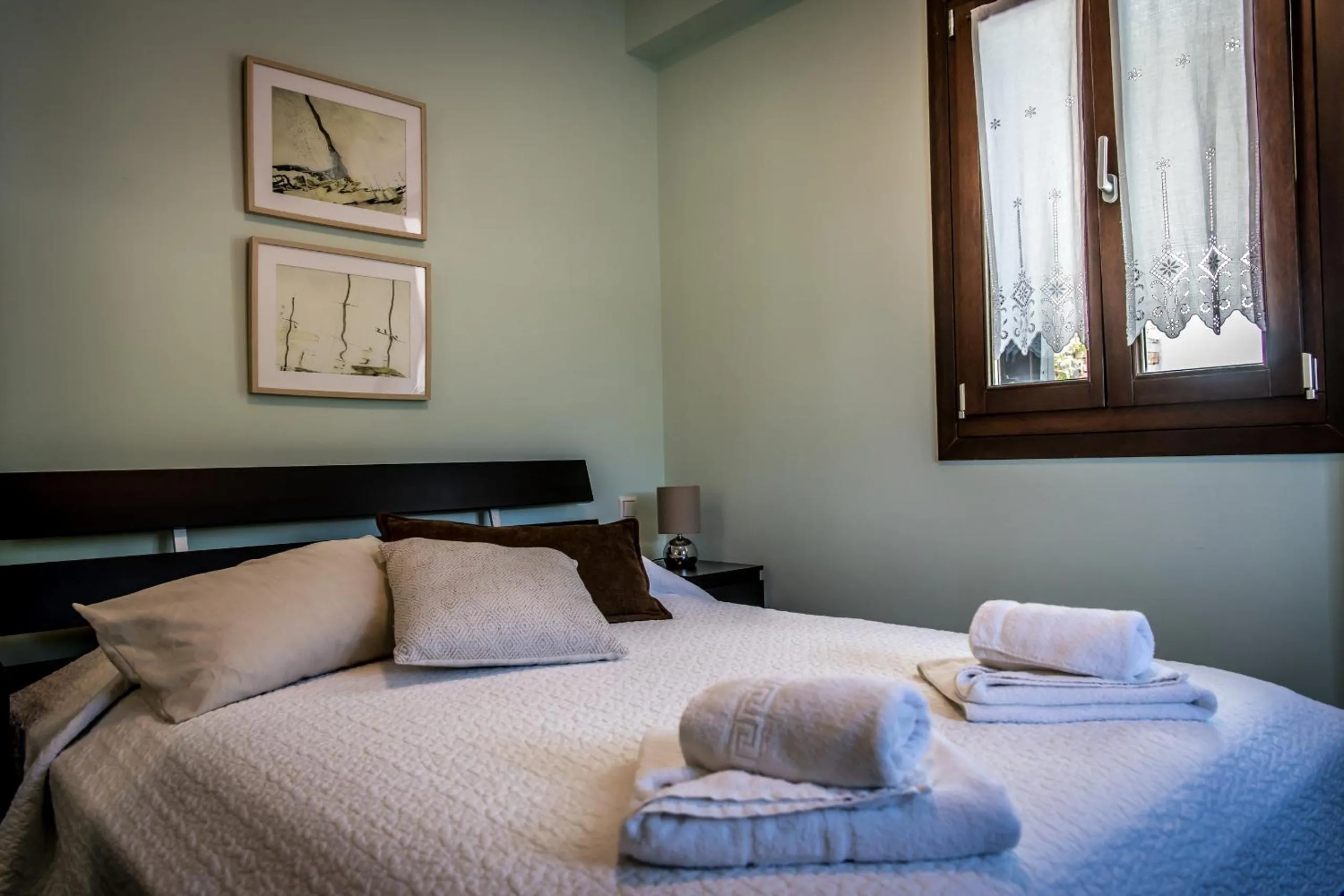Bedroom, Bed in Nymfes