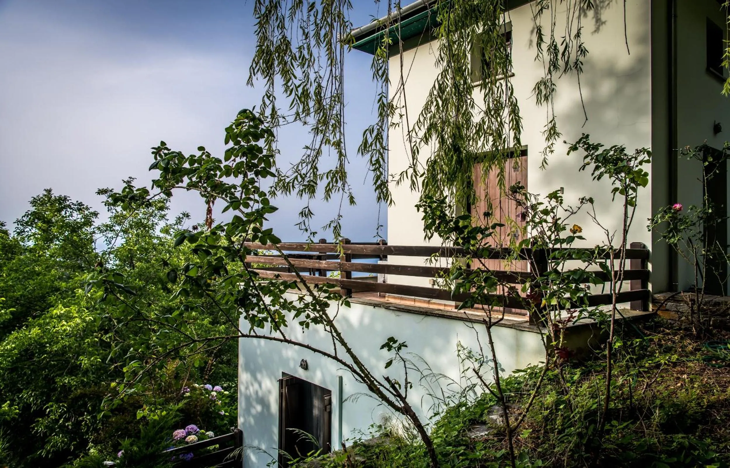 Property building in Nymfes