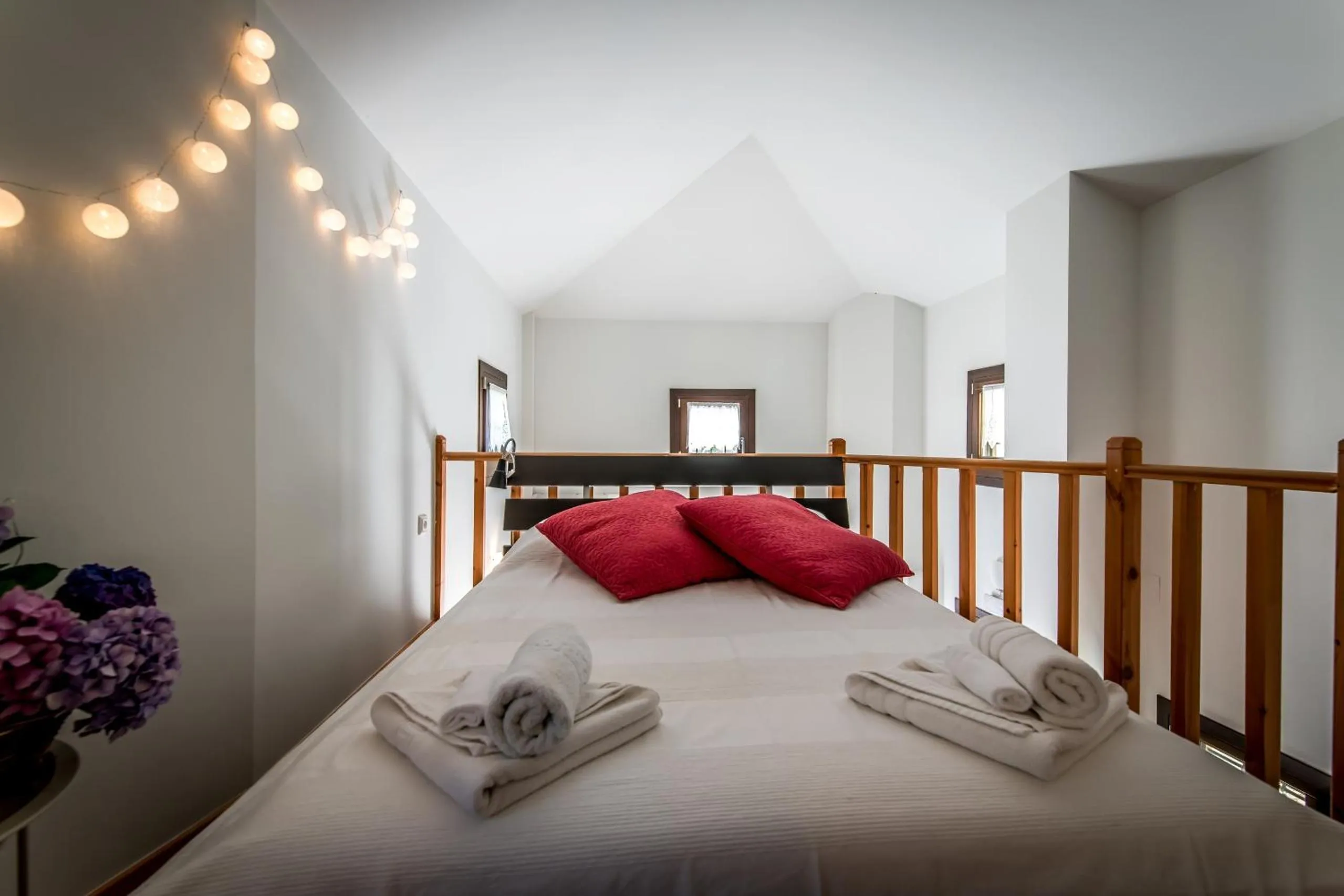 Bedroom, Bed in Nymfes