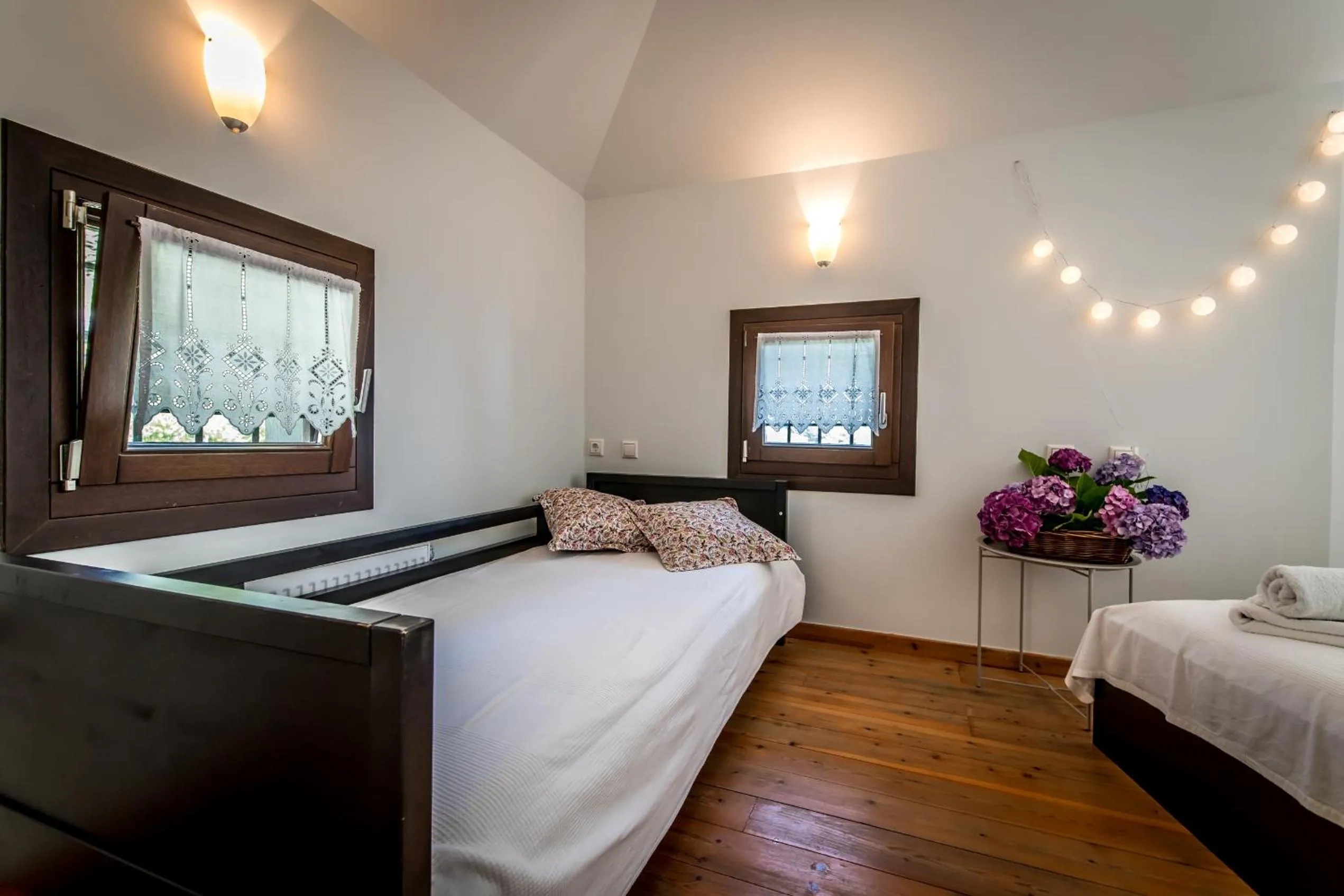 Bedroom, Bed in Nymfes