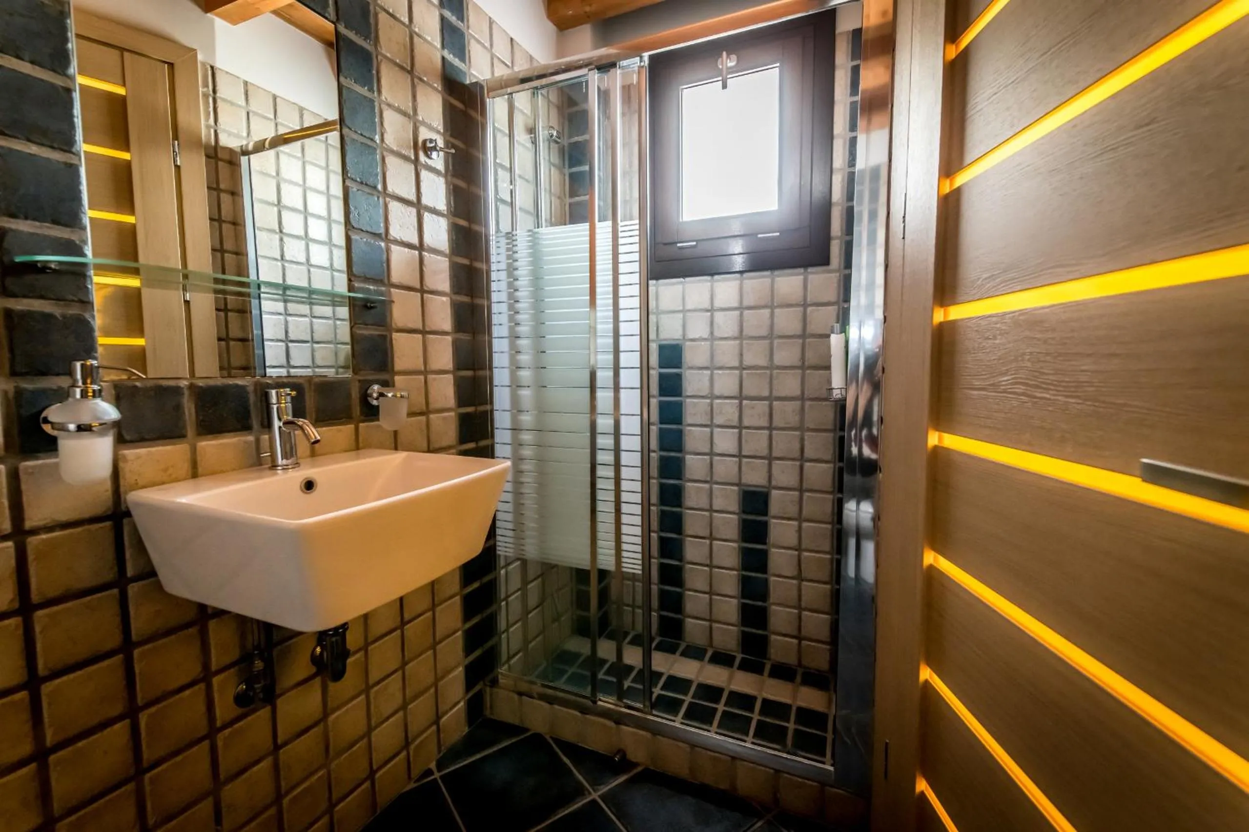 Bathroom in Nymfes